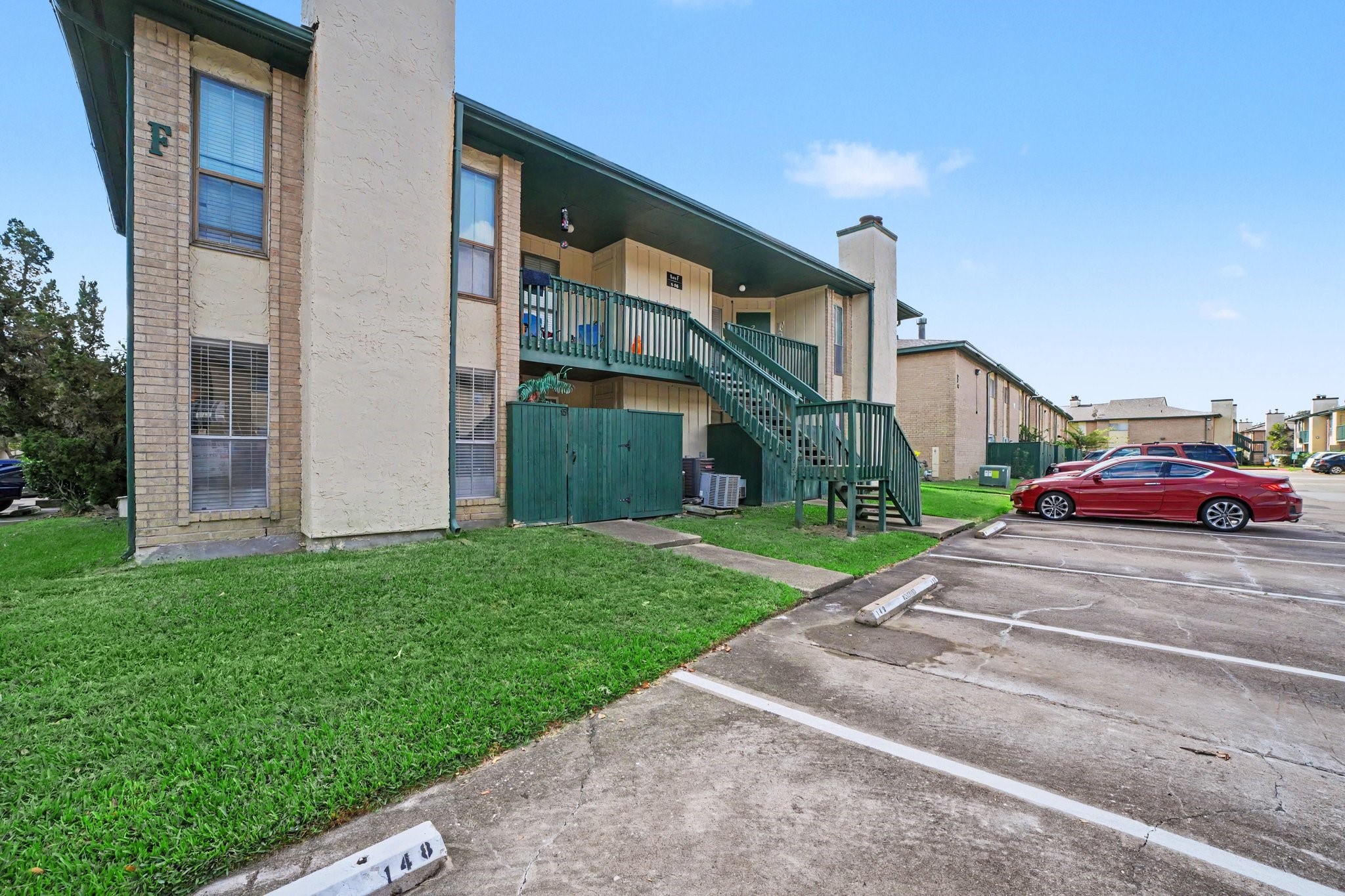 1516 Bay Area Boulevard, #F15, Houston, TX 77058