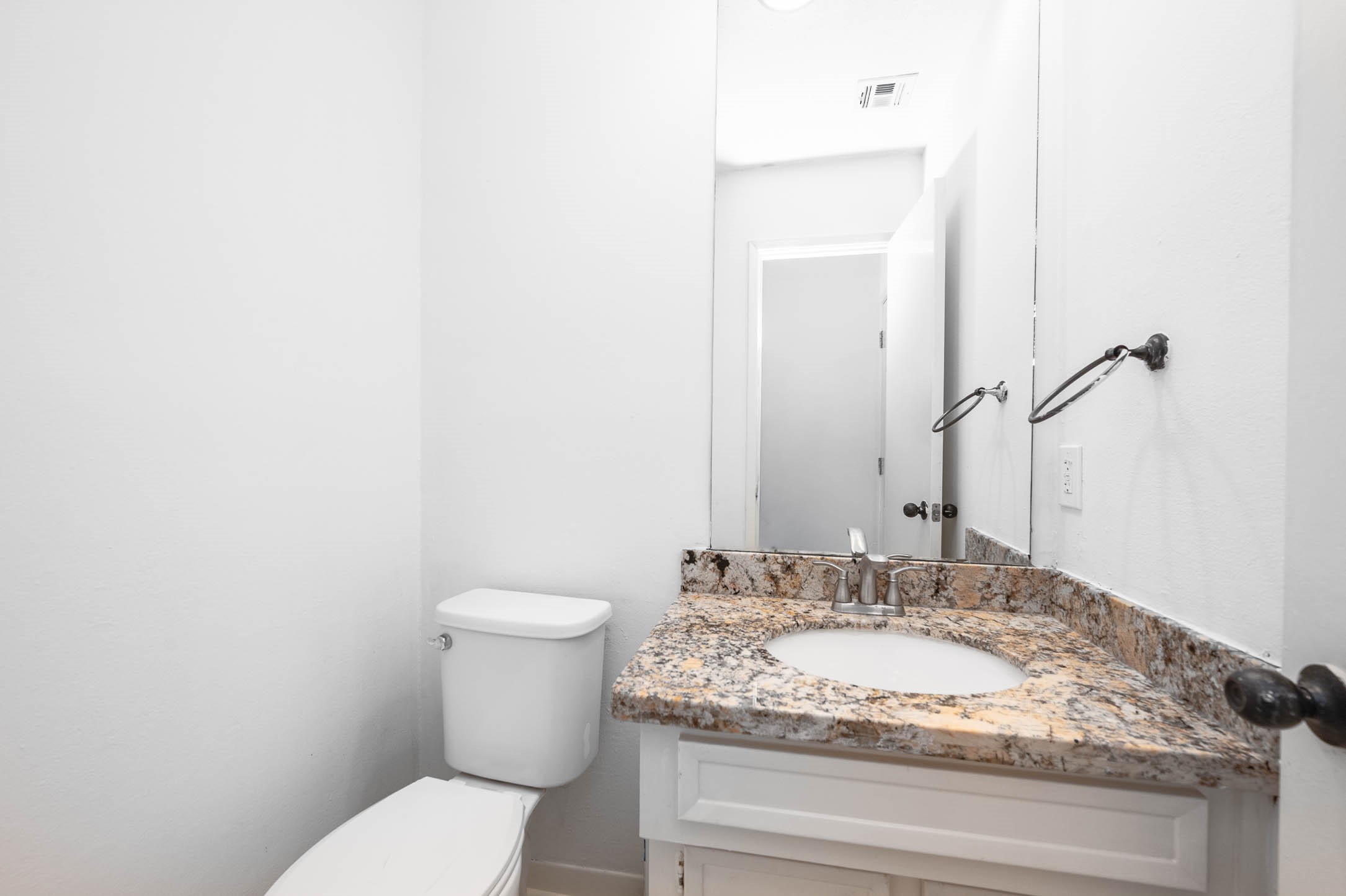 3142 Frontier Drive, Sugar Land, TX 77479