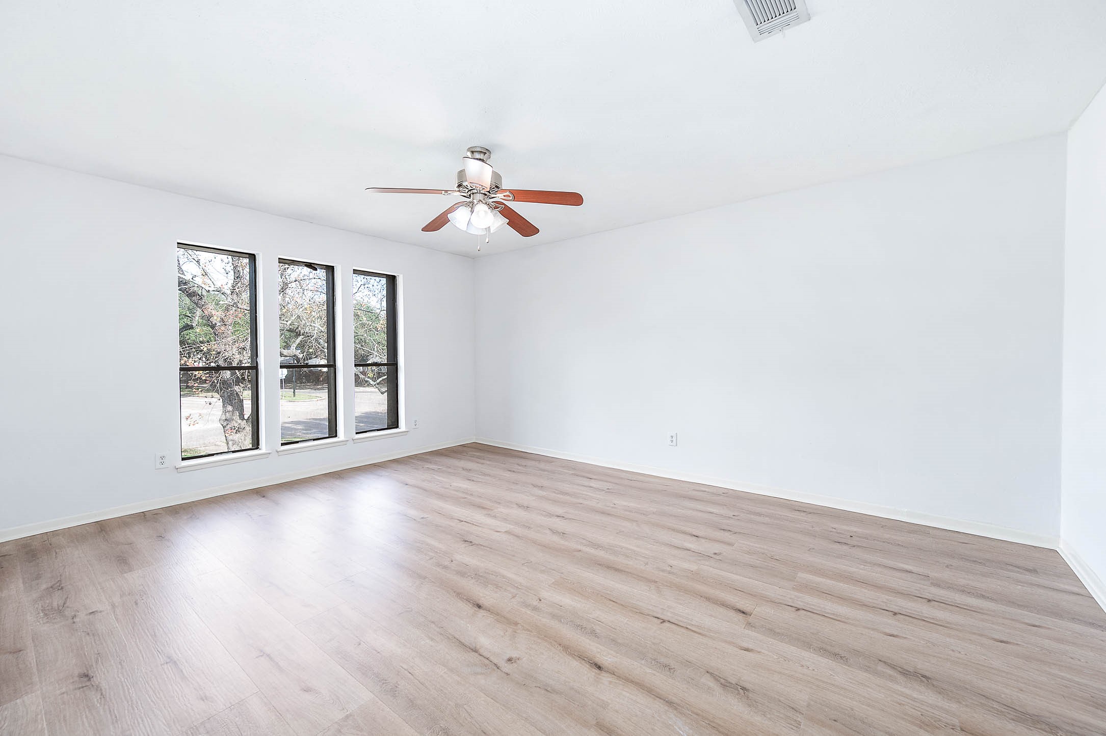3142 Frontier Drive, Sugar Land, TX 77479