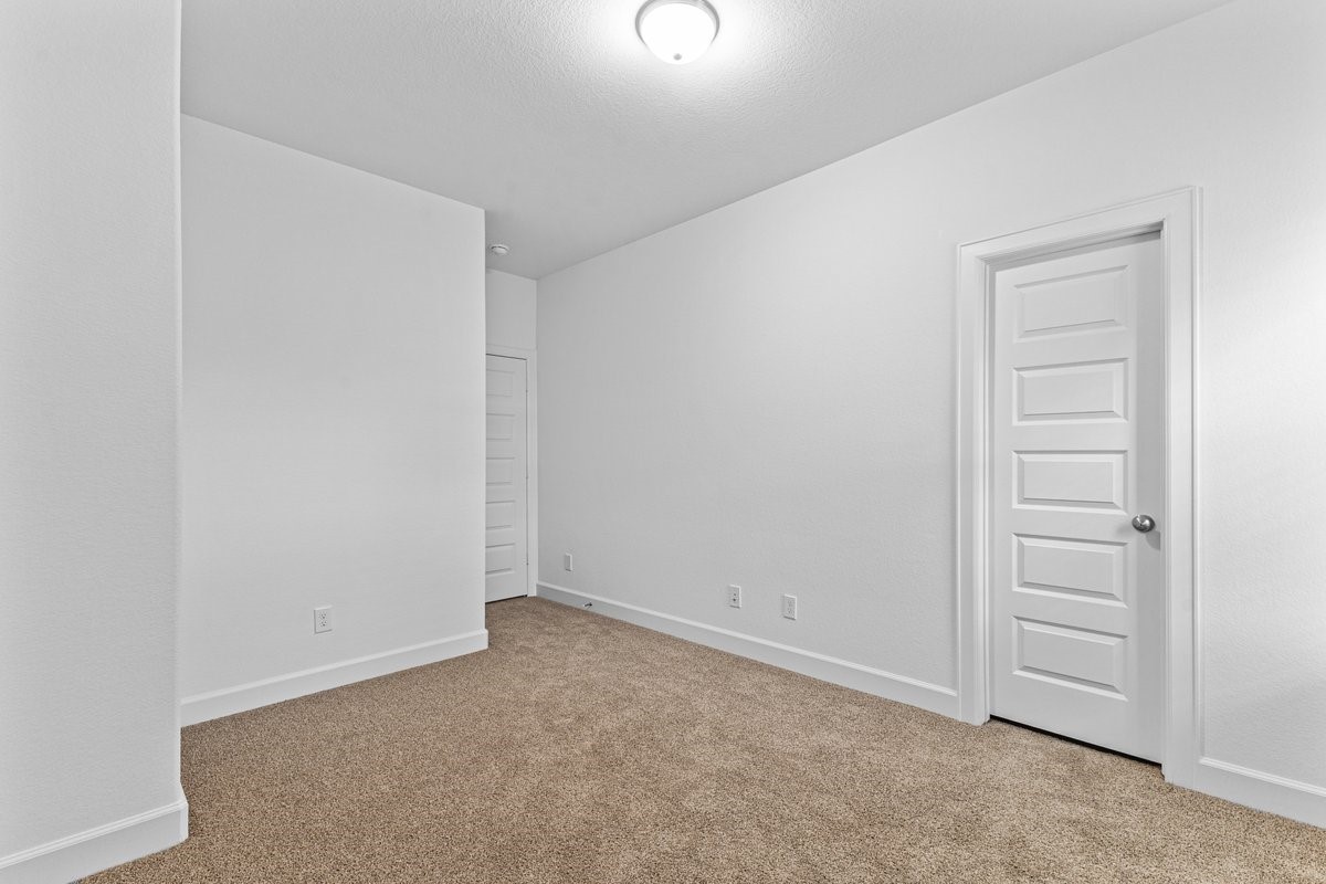 5004 Yesenia Palm Street, Houston, TX 77021