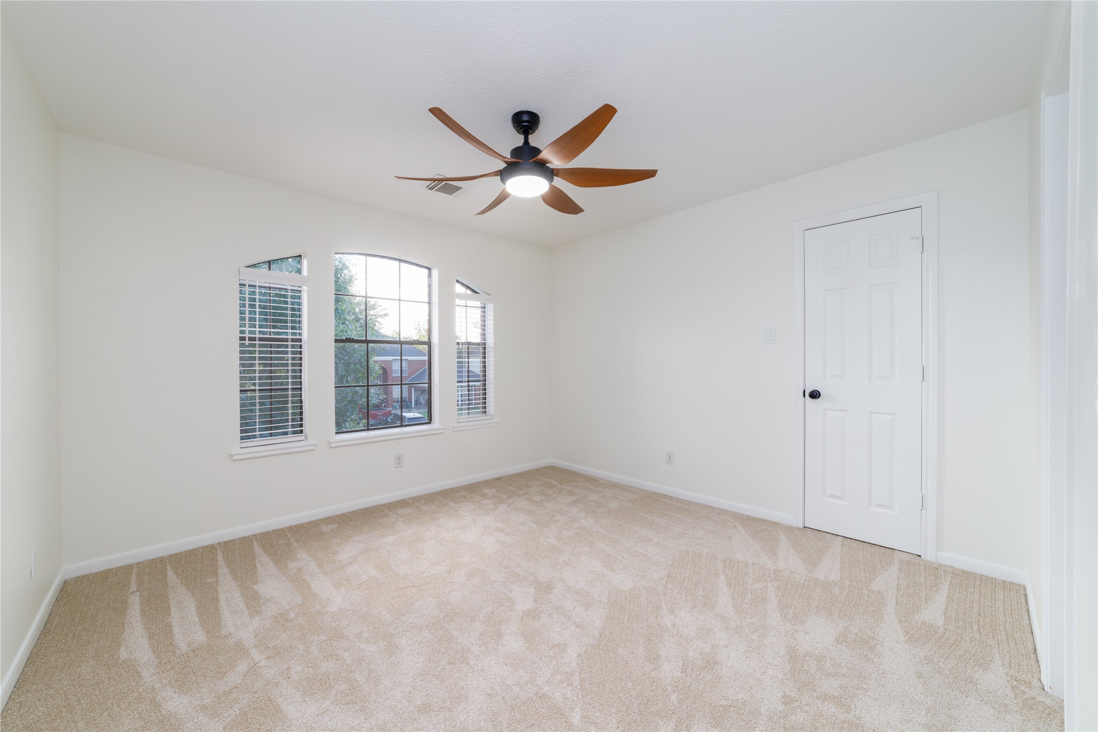 2006 Woodland Drive, Richmond, TX 77406