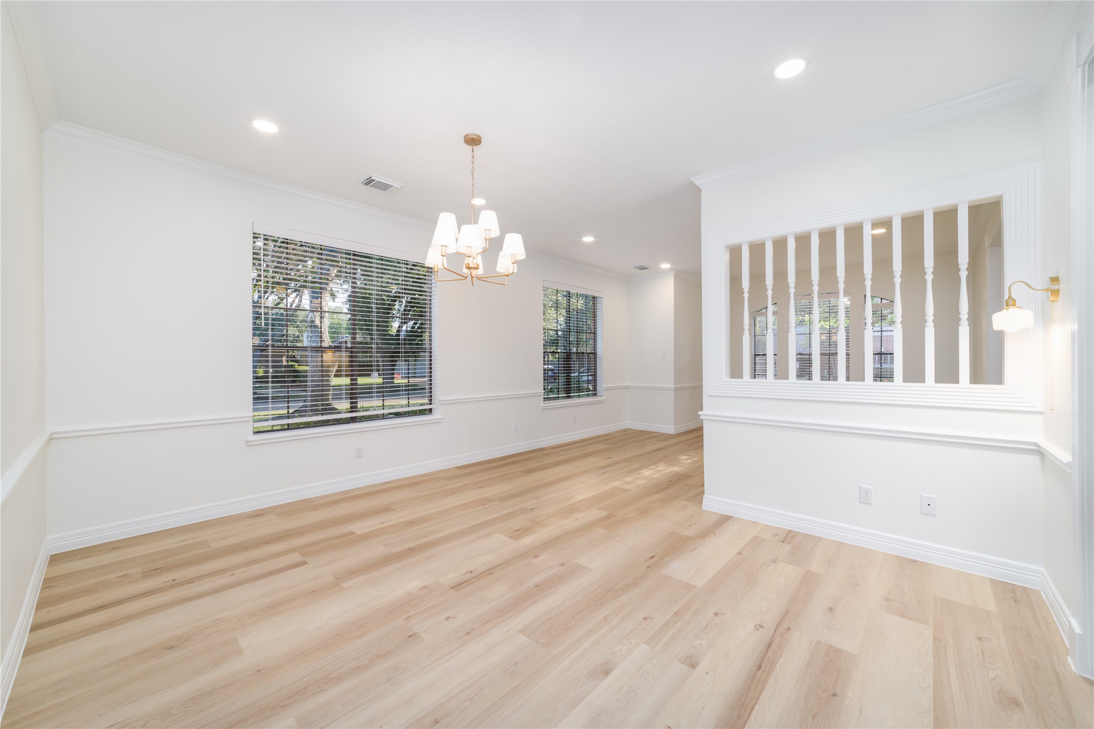 2006 Woodland Drive, Richmond, TX 77406