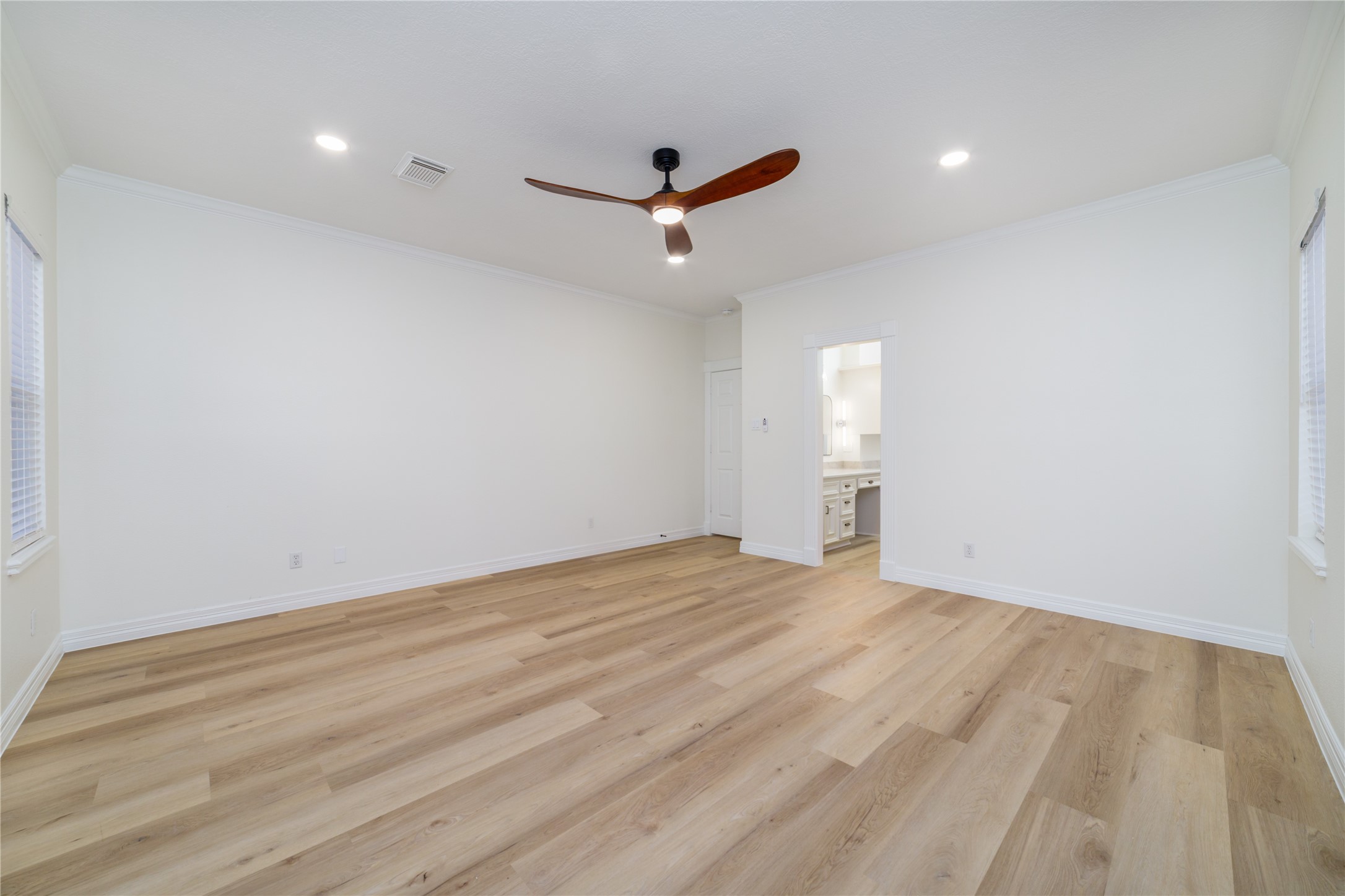 2006 Woodland Drive, Richmond, TX 77406