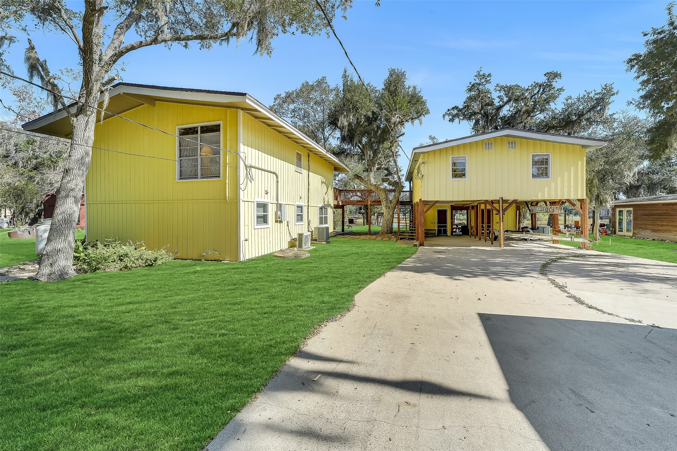 6674 County Road 659, Brazoria, TX 77422