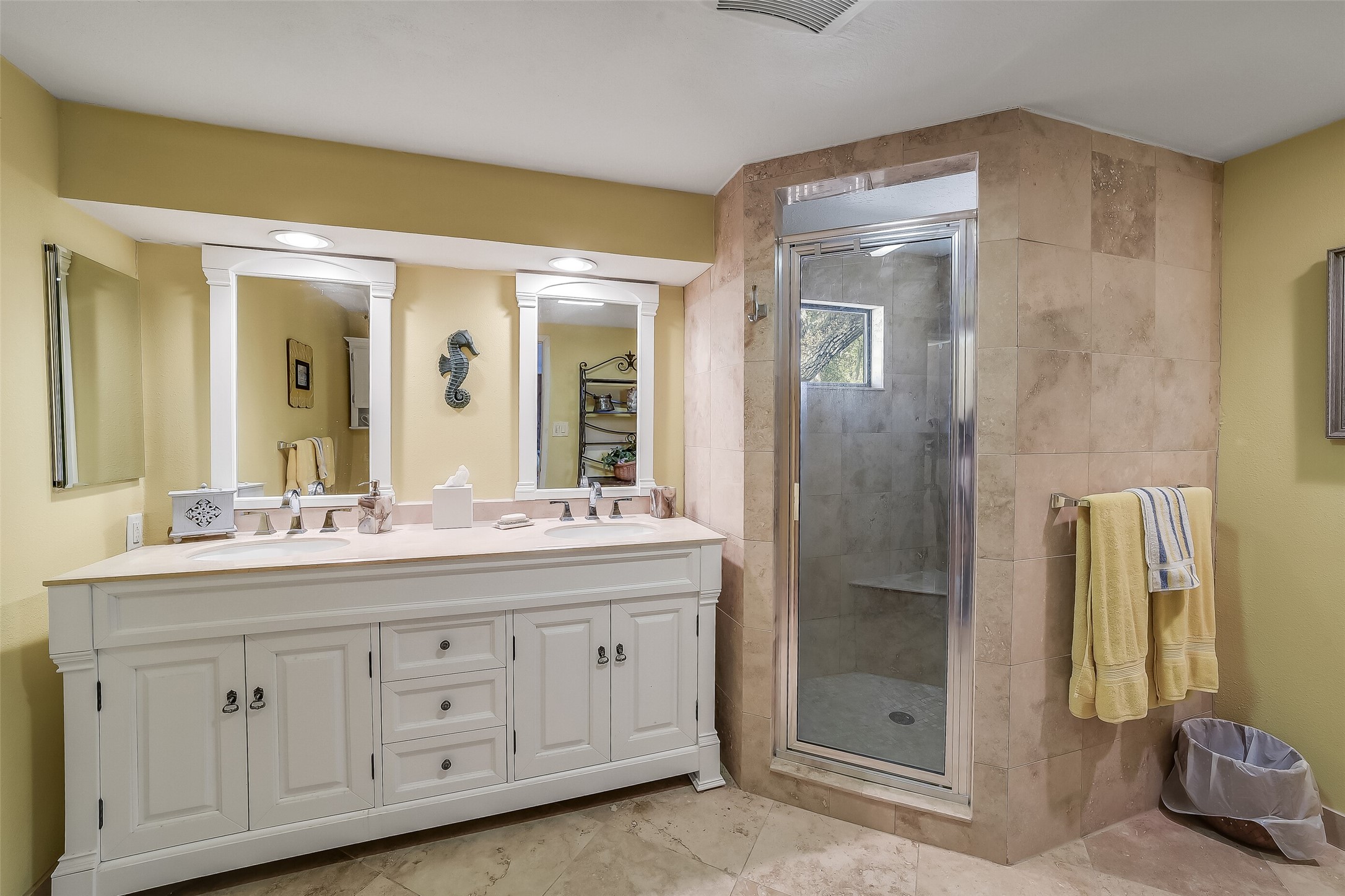 6674 County Road 659, Brazoria, TX 77422