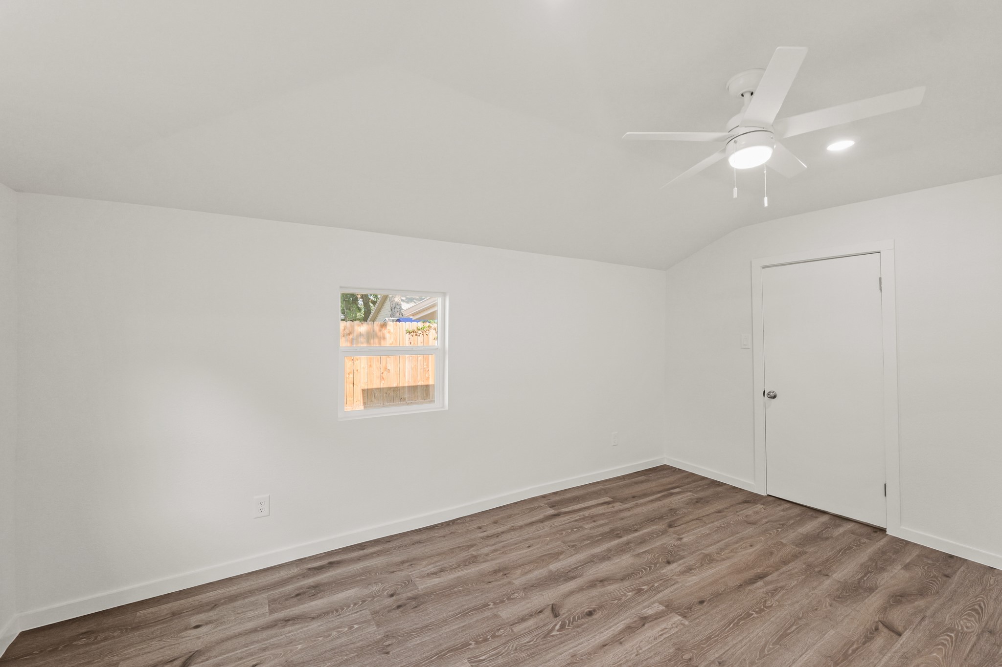 1909 1/2 4th Street, Galena Park, TX 77547