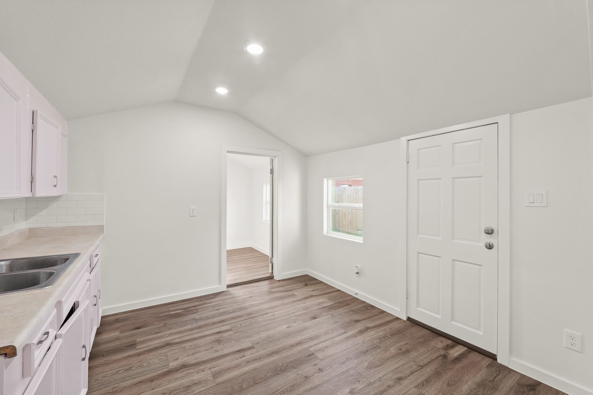 1909 1/2 4th Street, Galena Park, TX 77547