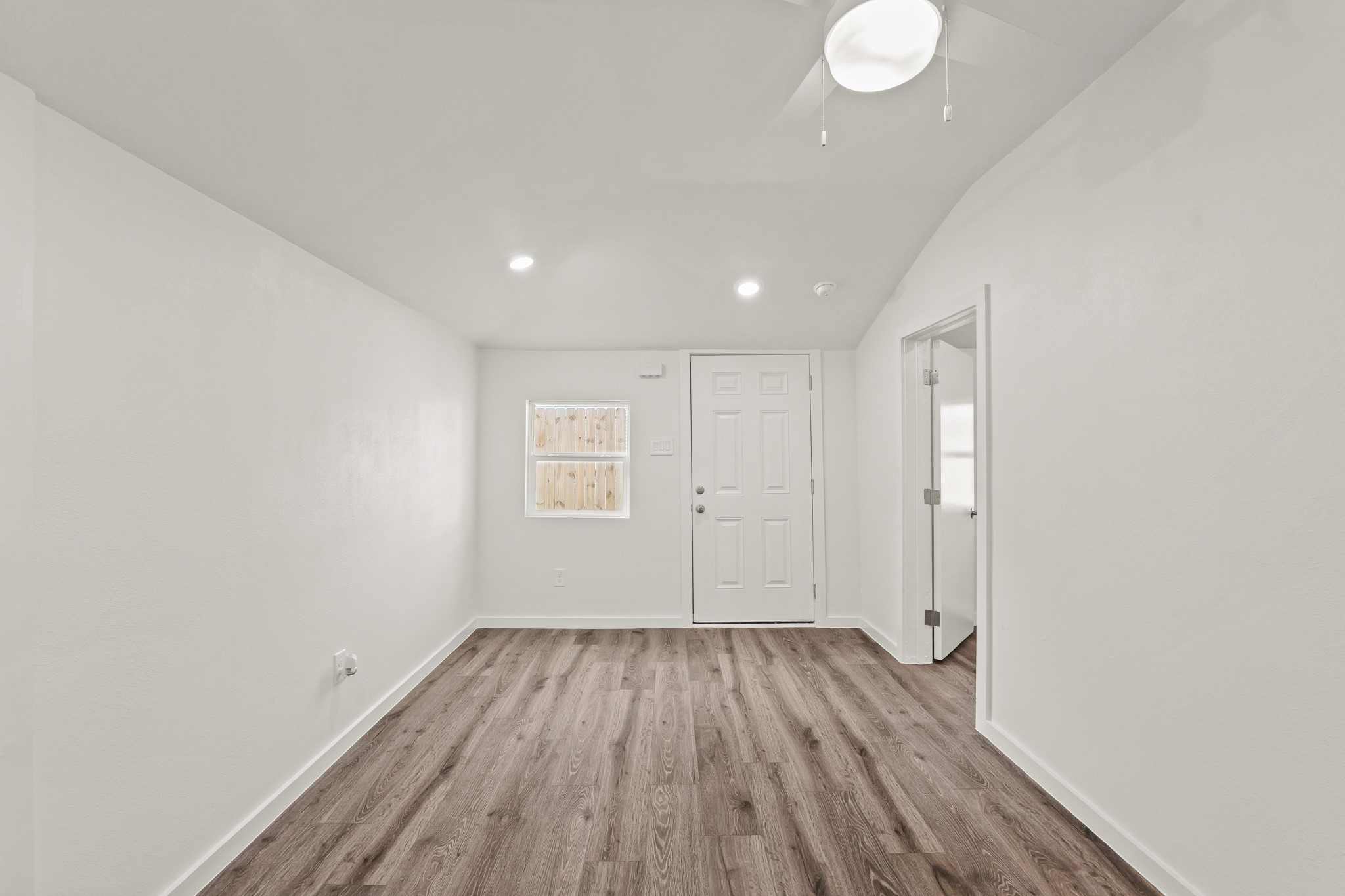 1909 1/2 4th Street, Galena Park, TX 77547