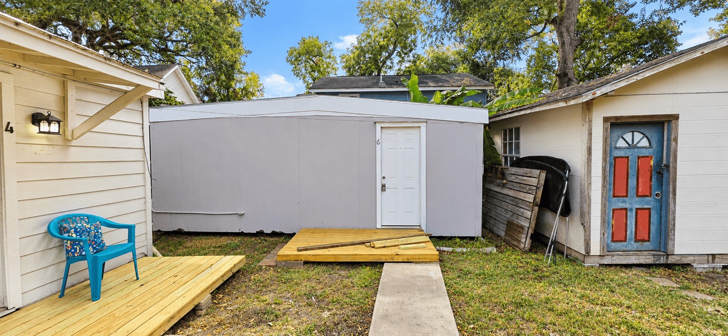 511 W Cleveland St, #6, Alvin, TX 77511 511 W Cleveland St, #6, Alvin, TX 77511