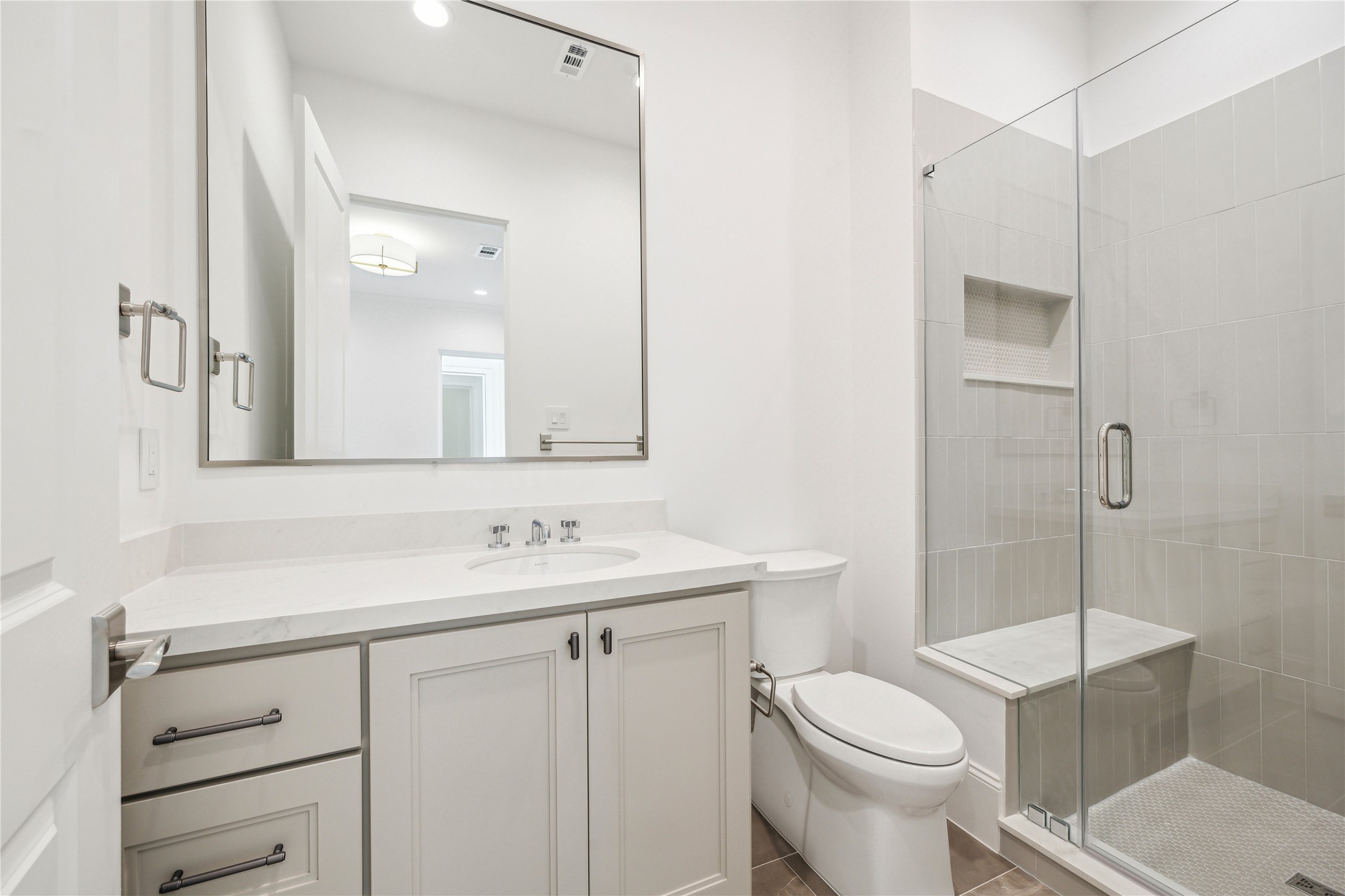 7 Wentworth Gate Path, Houston, TX 77027 7 Wentworth Gate Path, Houston, TX 77027