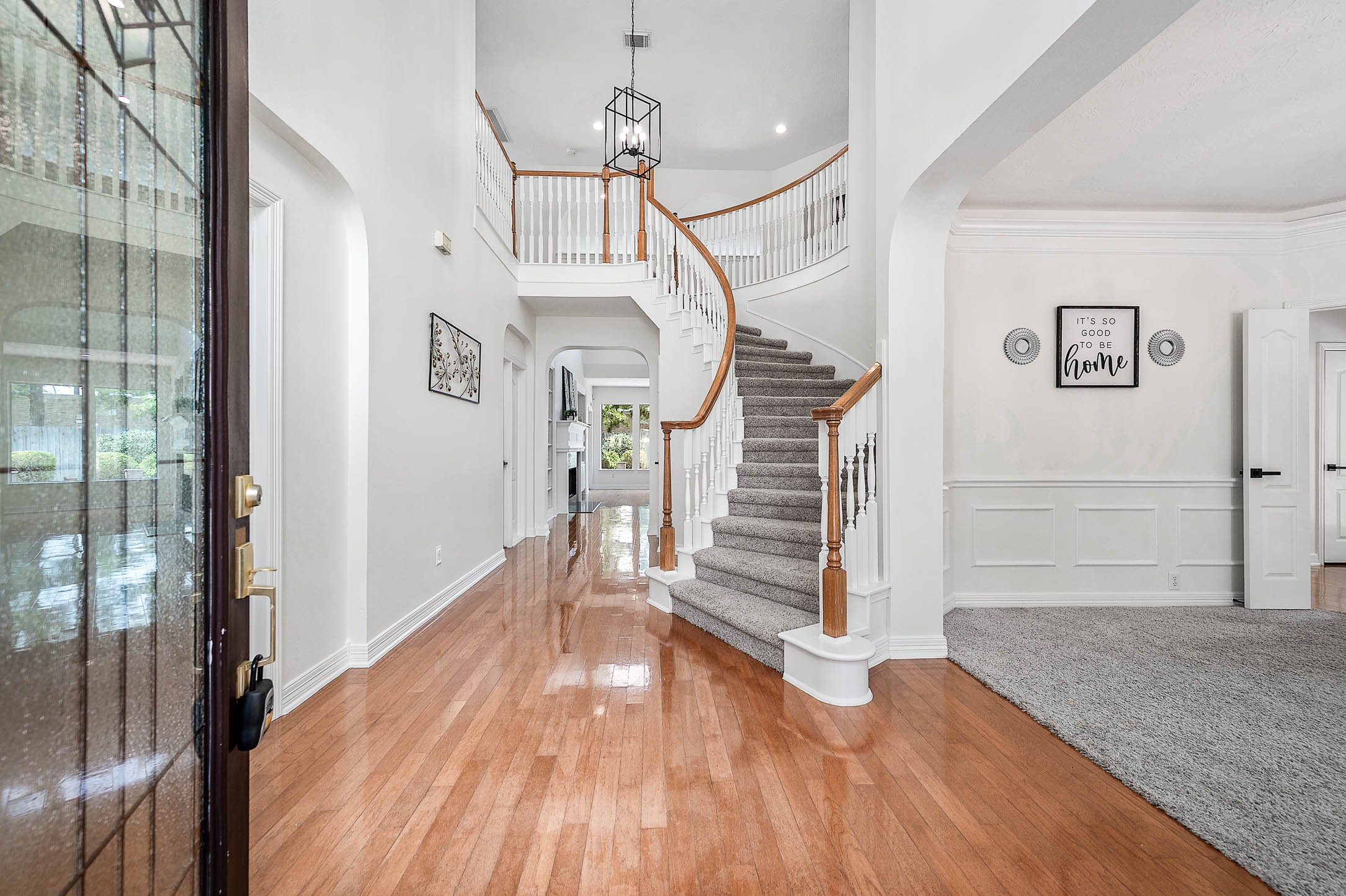 Welcome to this beautiful high ceiling home with many upgrades that were recently done