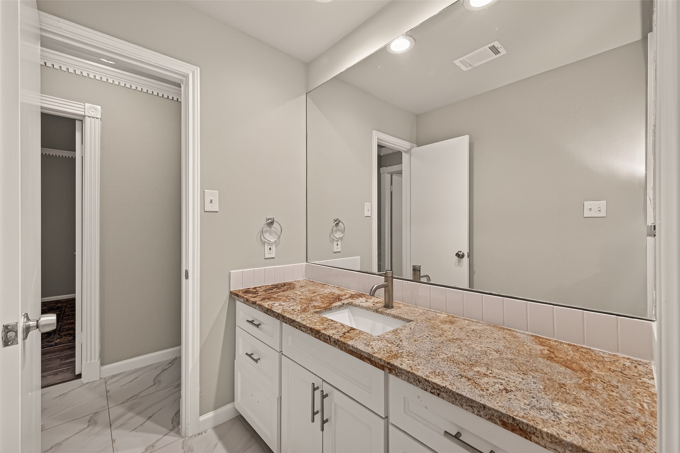 5207 Bent Bough Lane, Houston, TX 77088