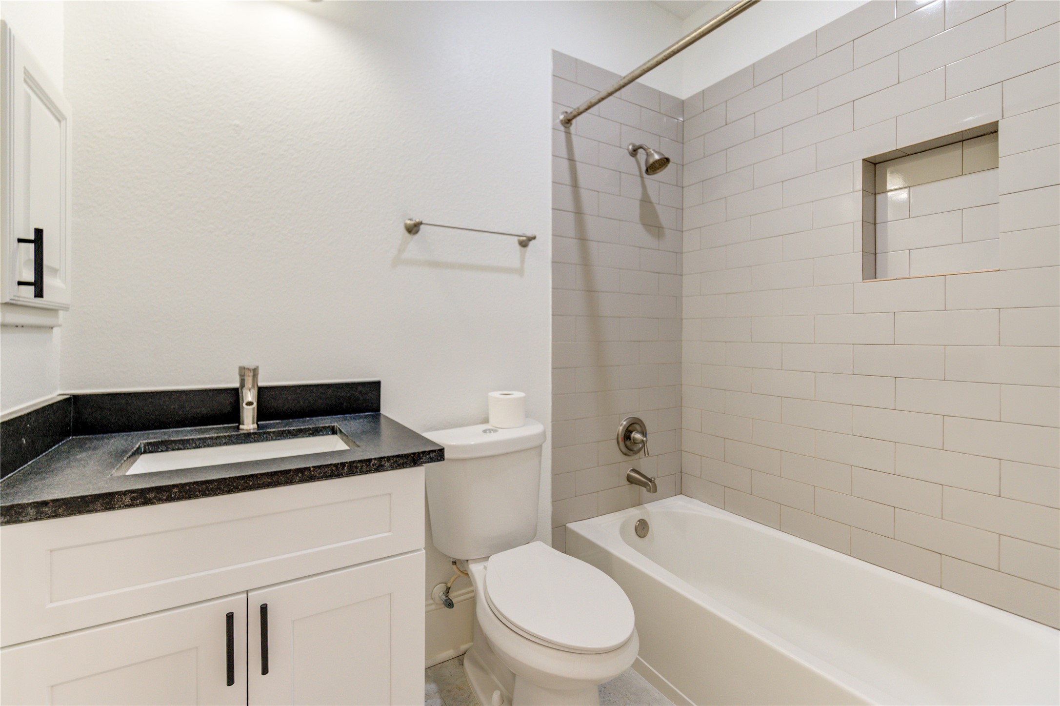 Secondary bathroom upstairs.