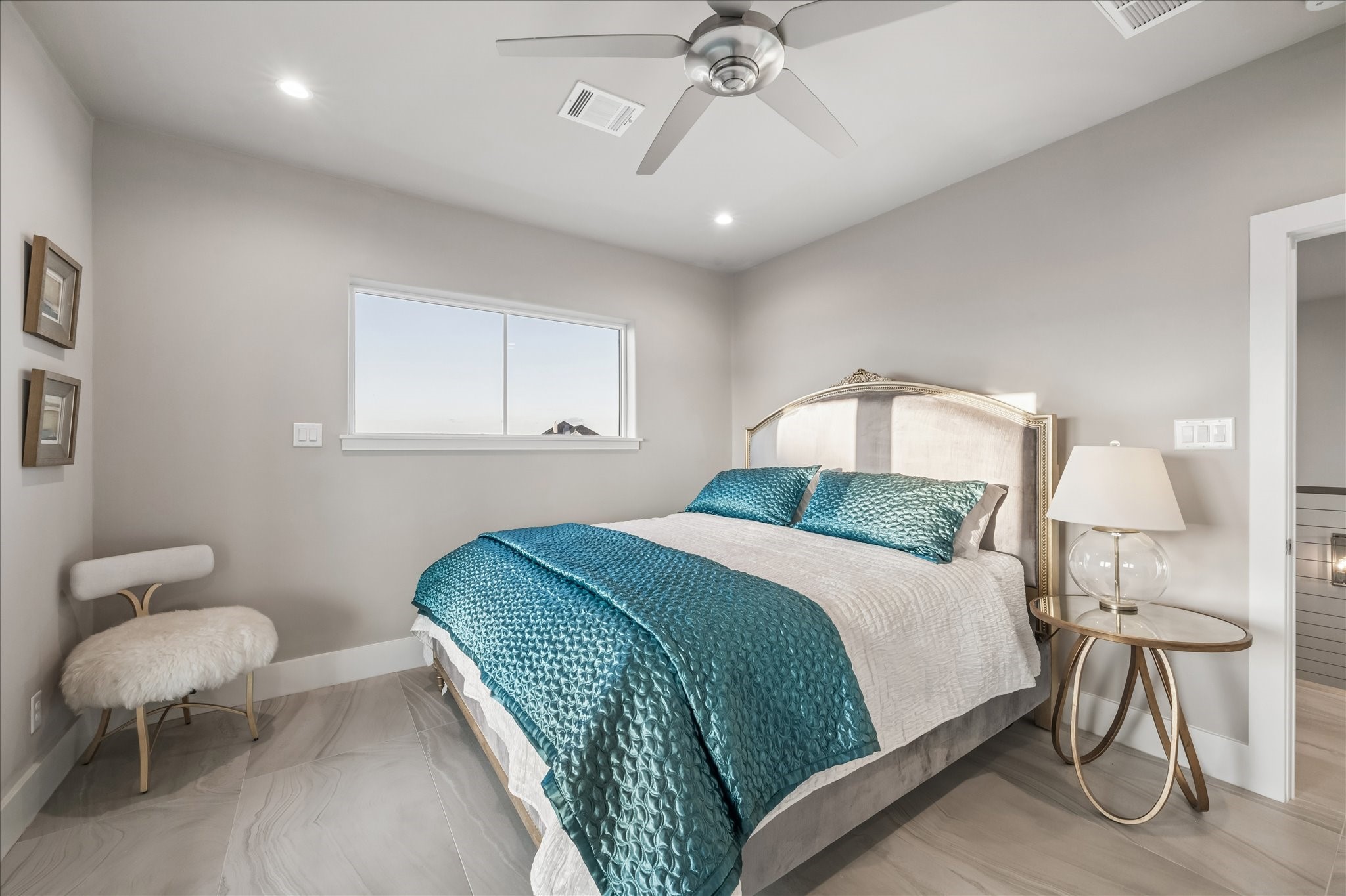 Third guest bedroom