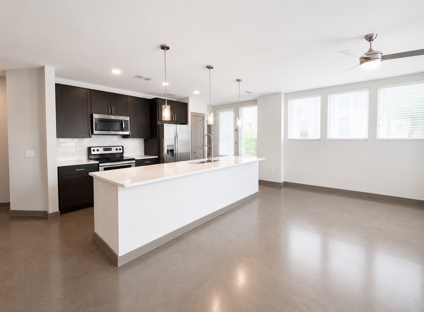 1111 N Durham Drive, #613, Houston, TX 77008 1111 N Durham Drive, #613, Houston, TX 77008