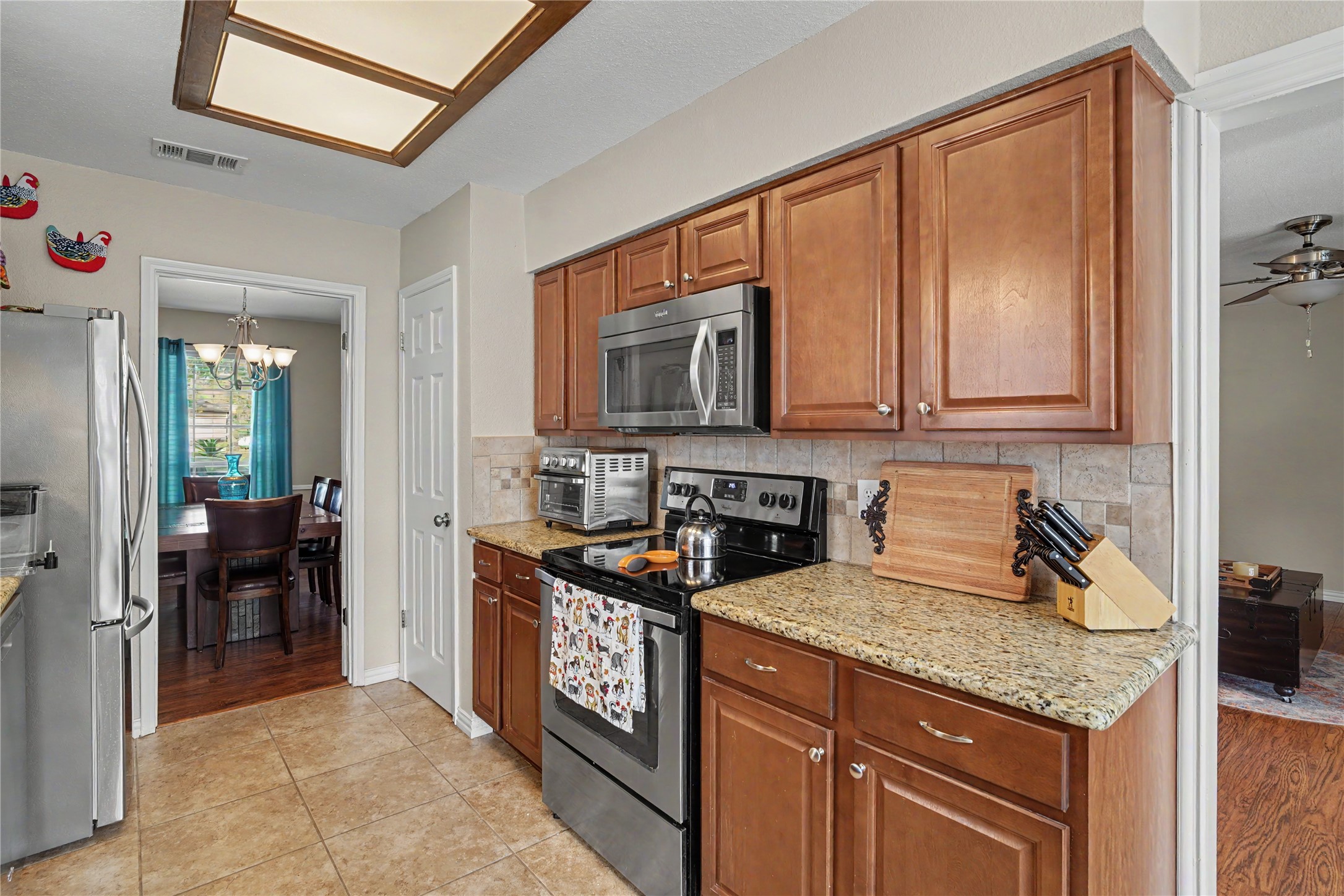 15826 Parksley Drive, Houston, TX 77059