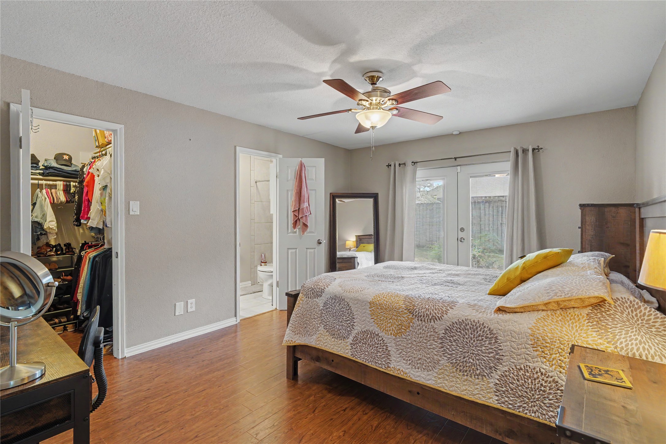 15826 Parksley Drive, Houston, TX 77059