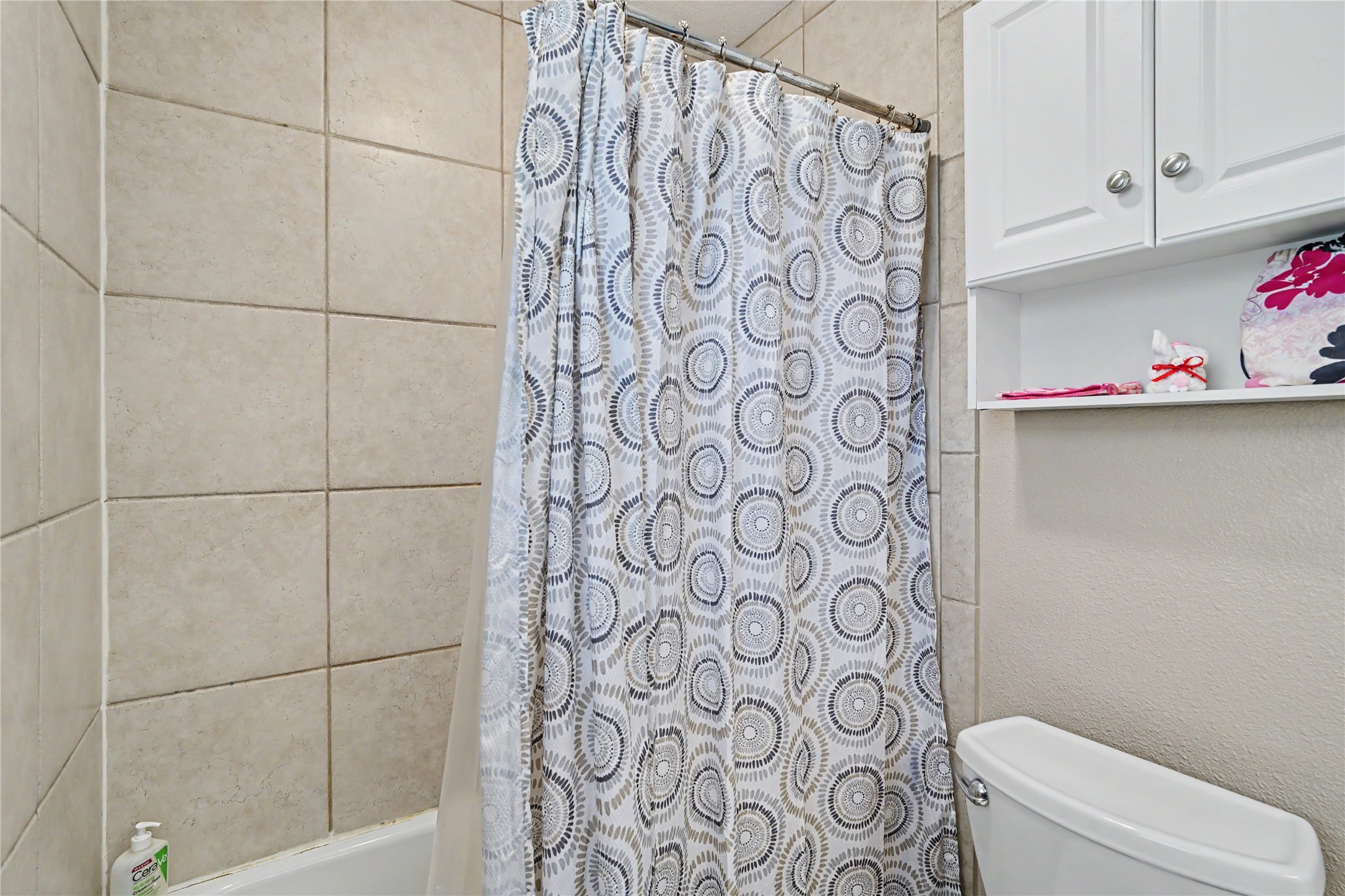 15826 Parksley Drive, Houston, TX 77059