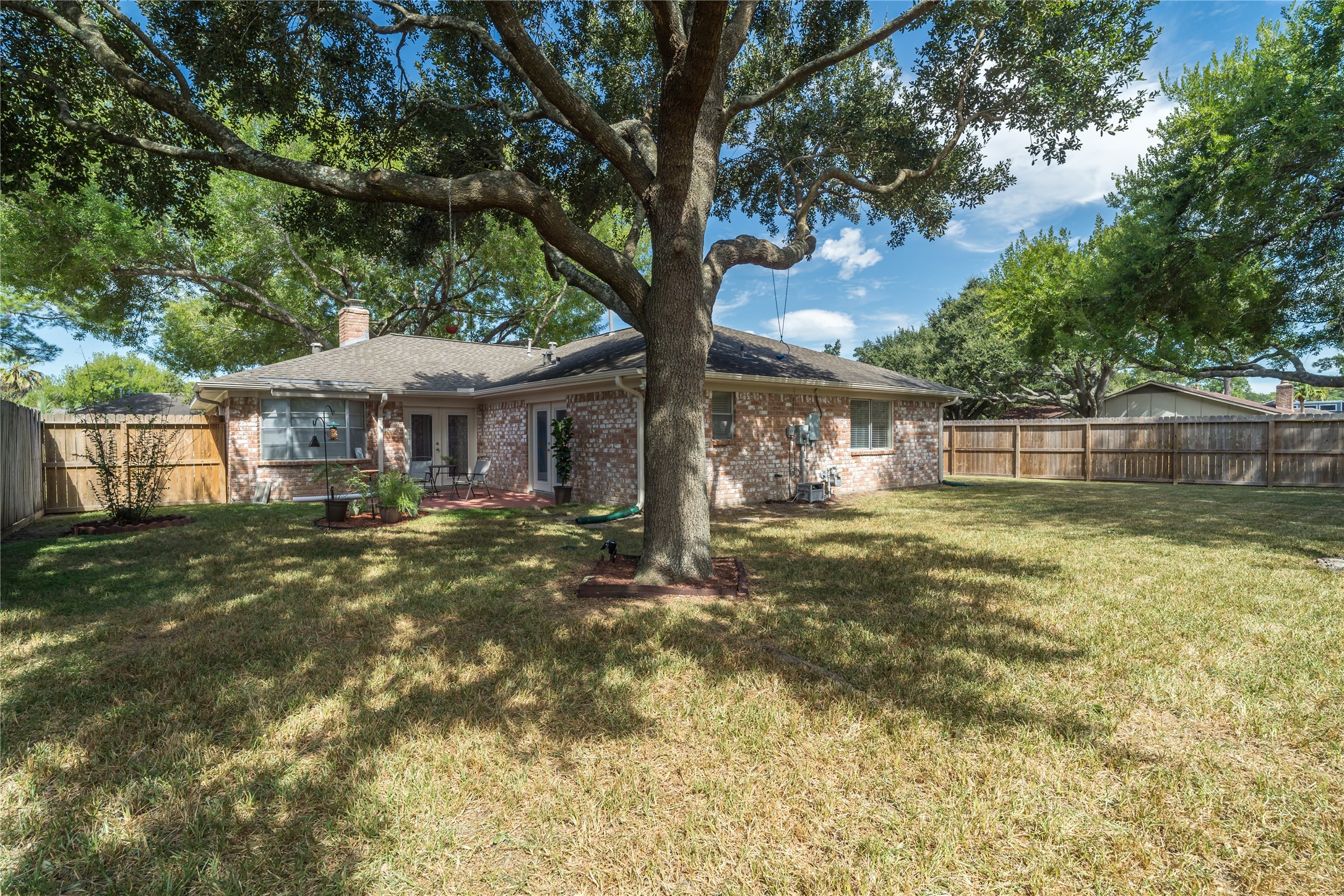 15826 Parksley Drive, Houston, TX 77059