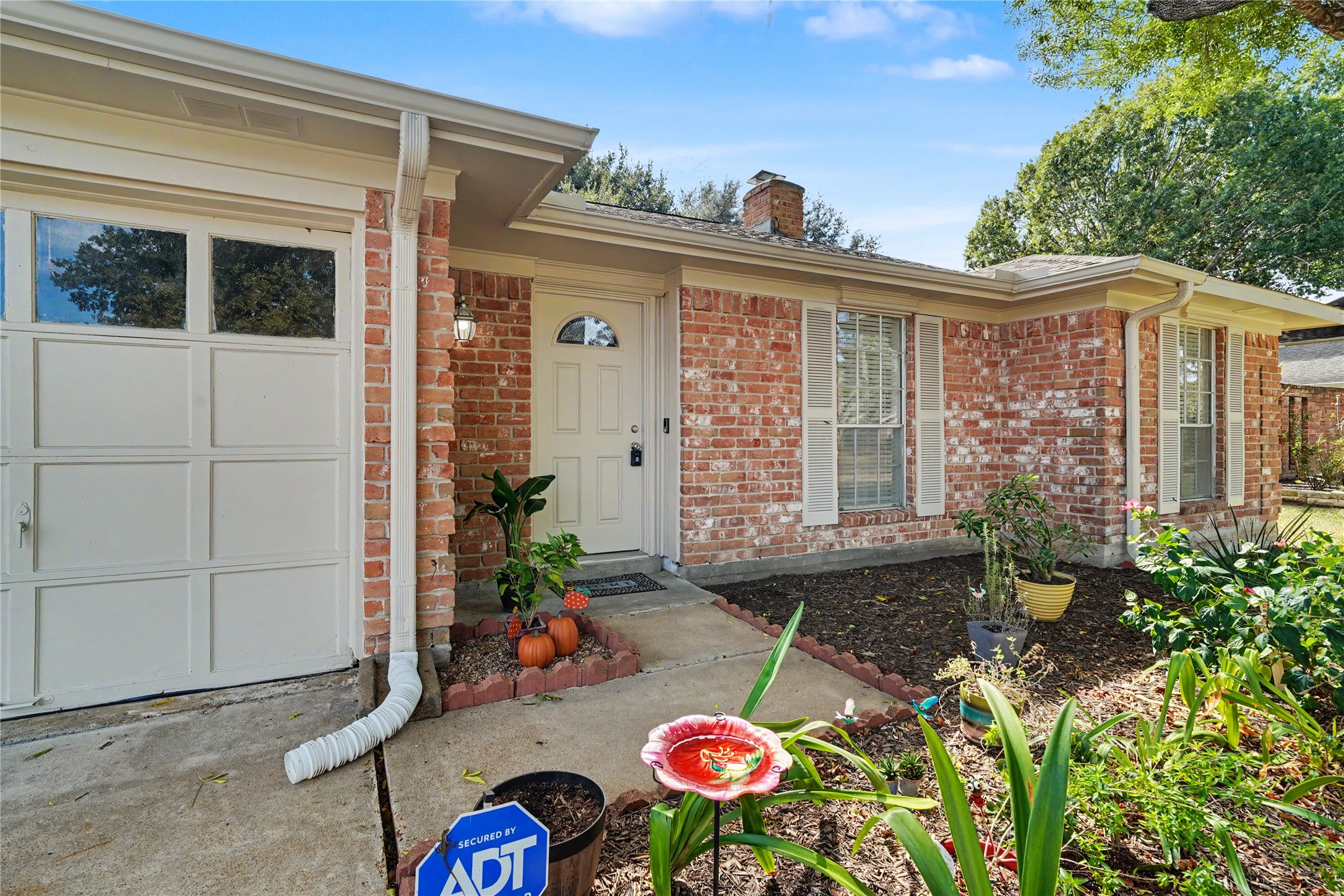 15826 Parksley Drive, Houston, TX 77059