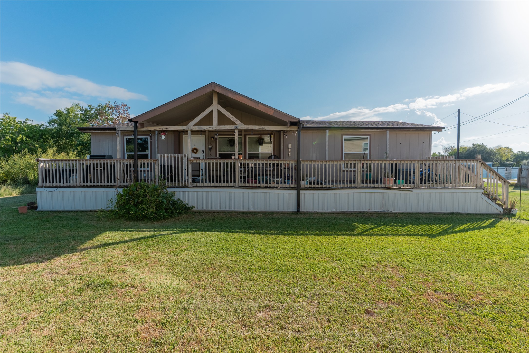 339 6th Street, San Leon, TX 77539