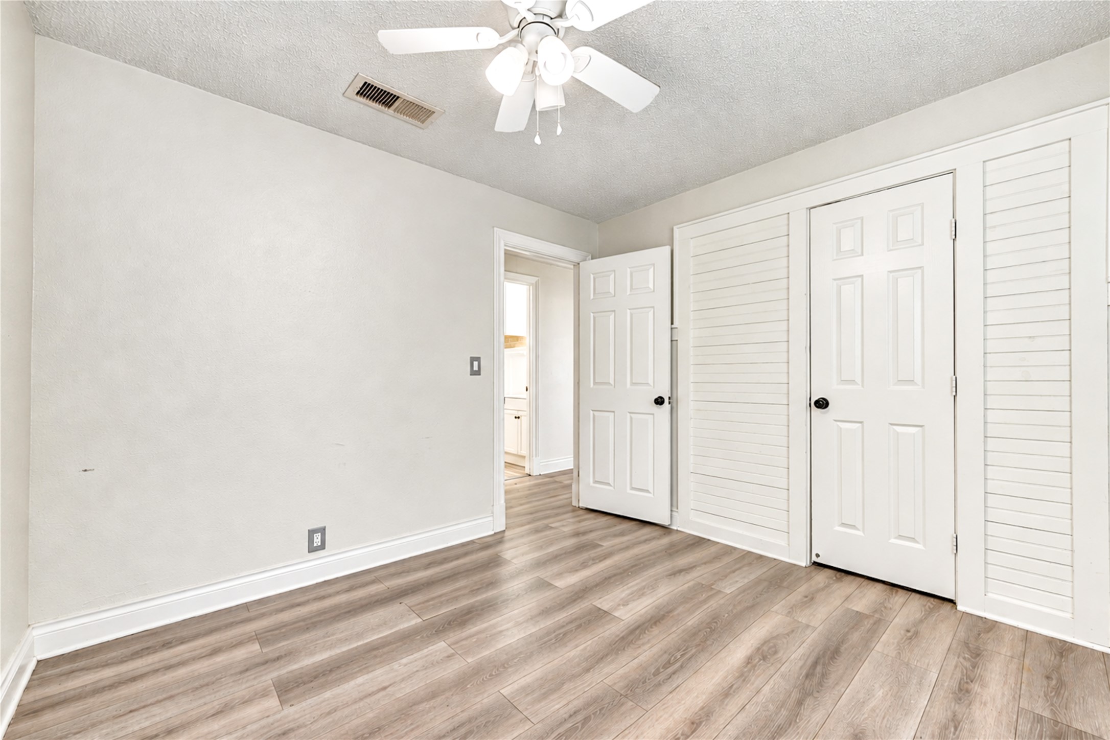 5 Carol Court, #B, Brookshire, TX 77423