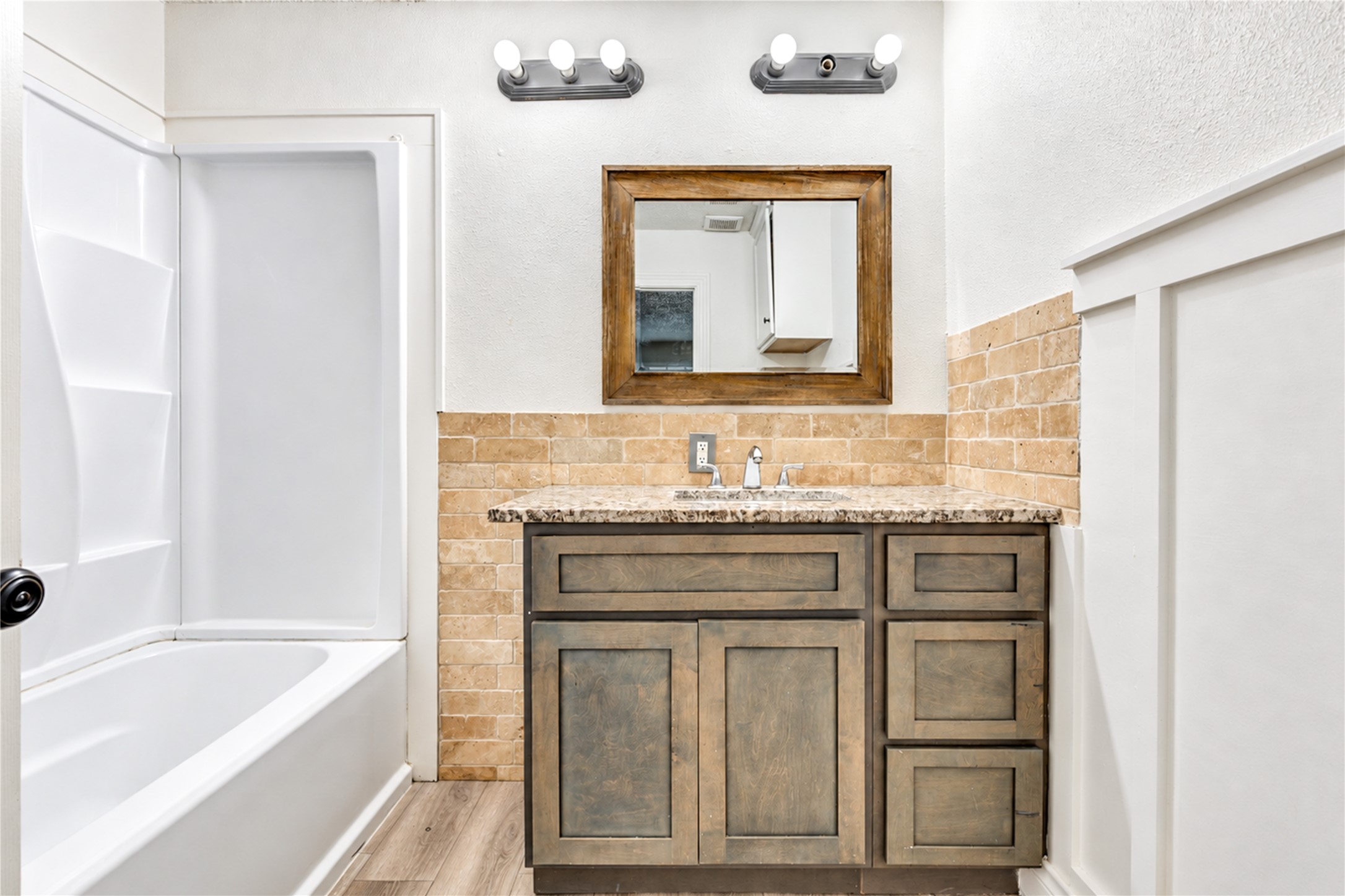 5 Carol Court, #B, Brookshire, TX 77423
