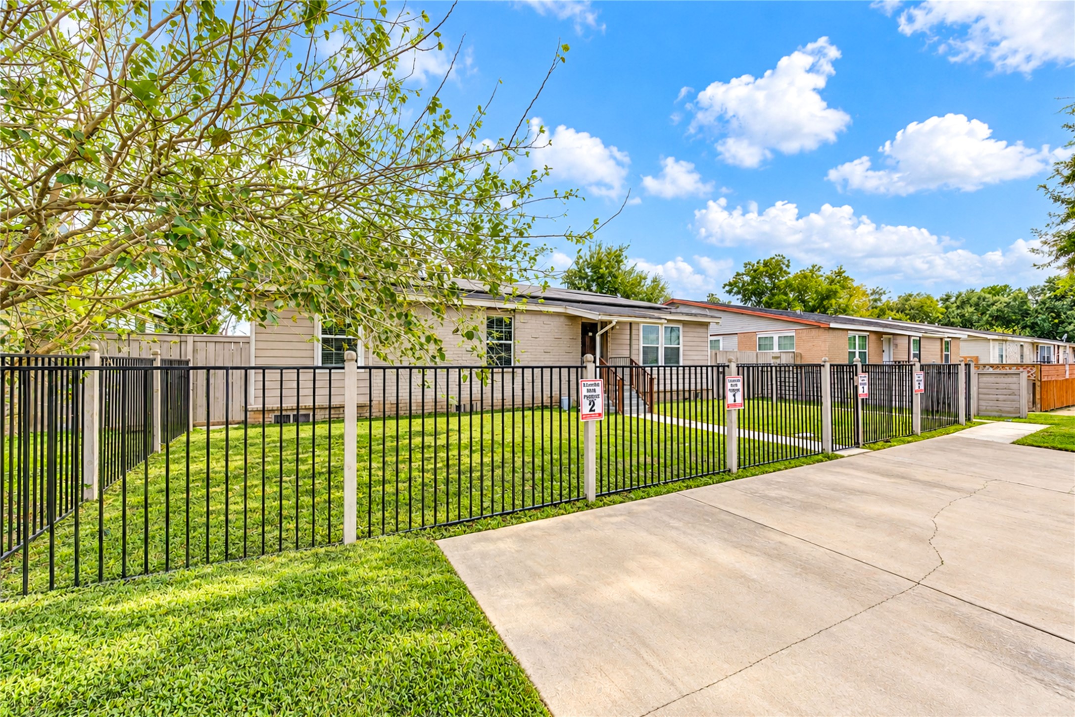 5 Carol Court, #B, Brookshire, TX 77423