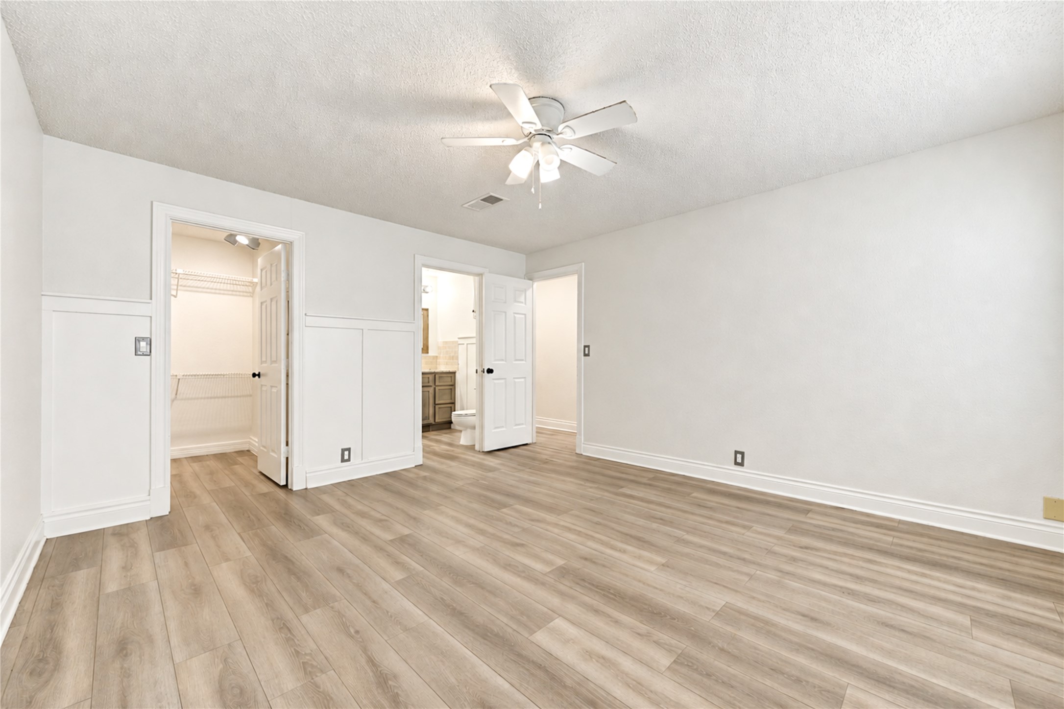 5 Carol Court, #B, Brookshire, TX 77423