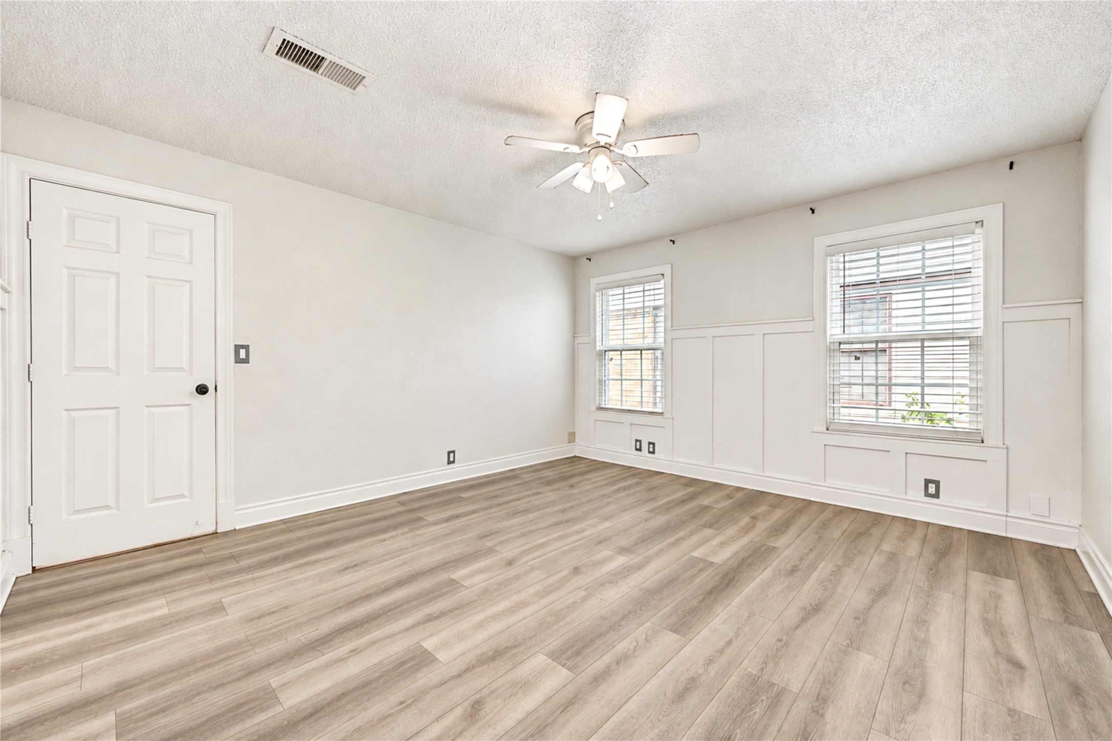 5 Carol Court, #B, Brookshire, TX 77423