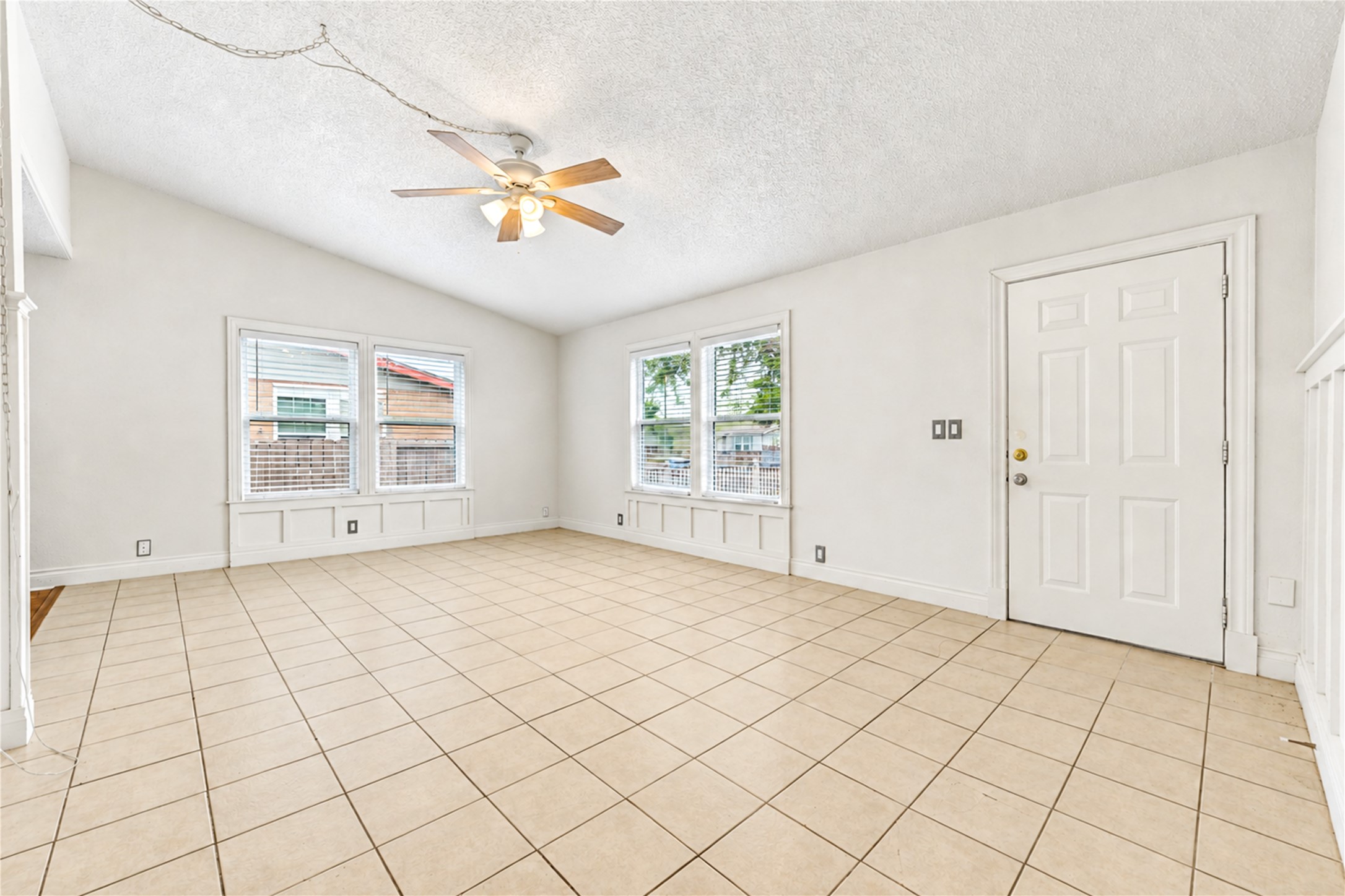 5 Carol Court, #B, Brookshire, TX 77423