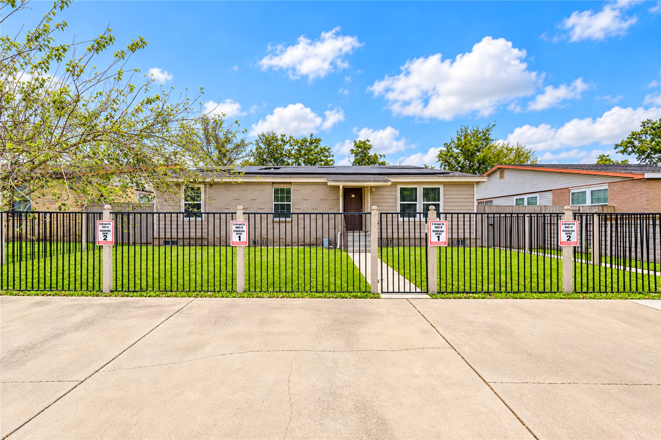 5 Carol Court, #B, Brookshire, TX 77423