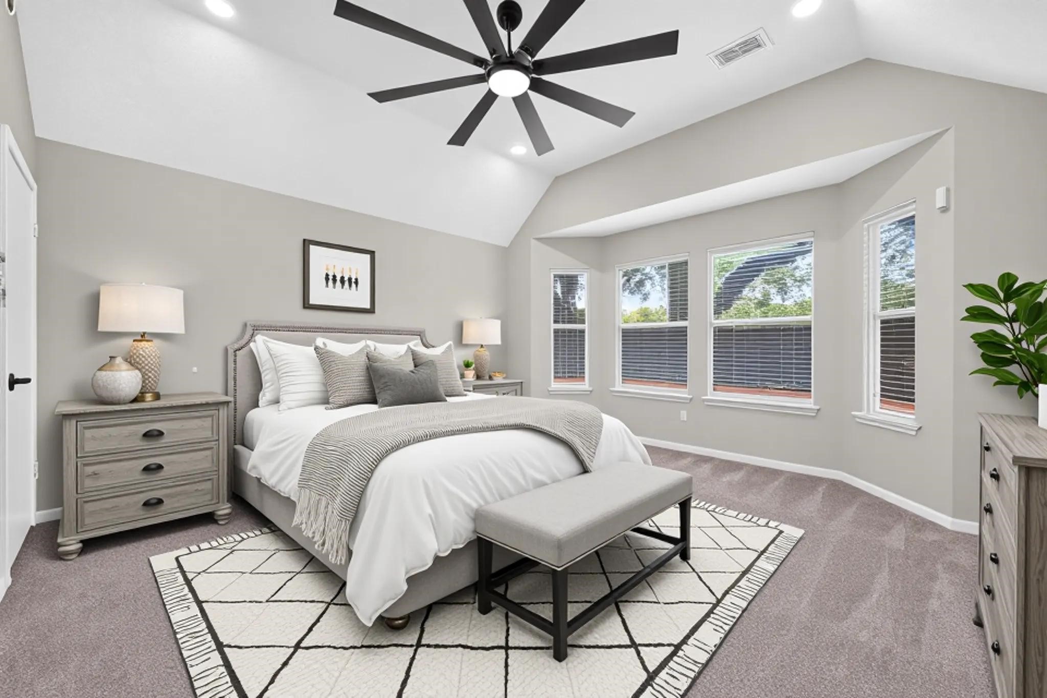 Virtually staging primary bed room
