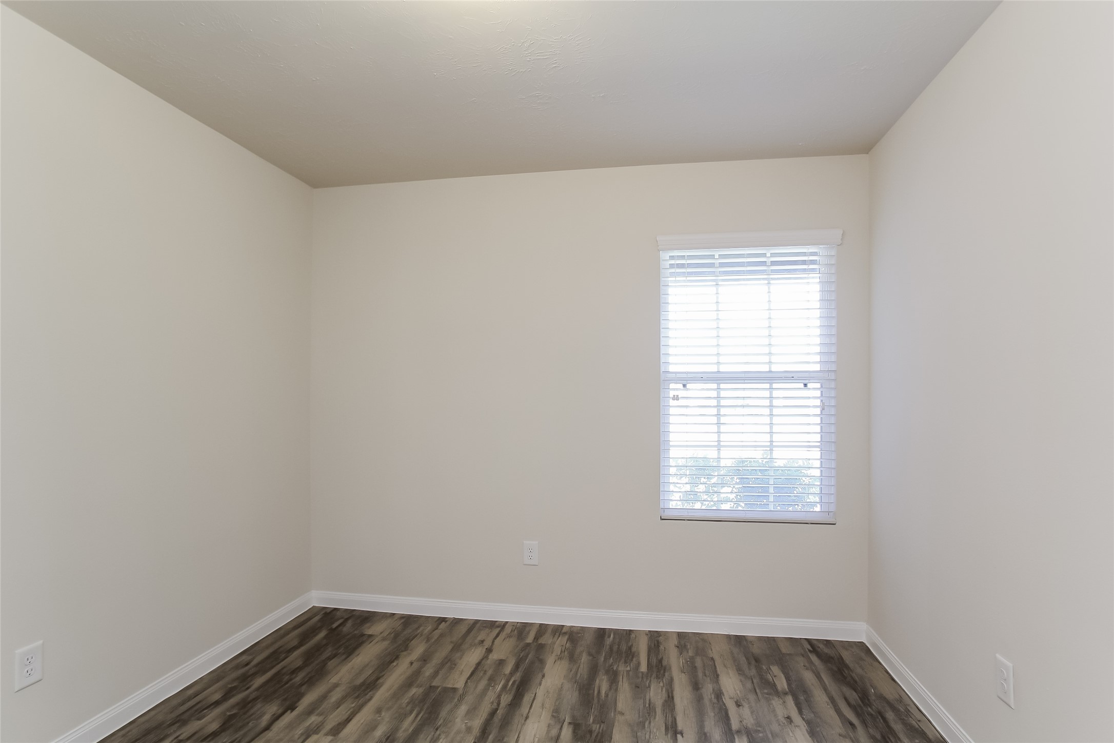 Photos may be representative of the floor plan and not the exact home. Finishes, layout, and features of the actual property for lease may vary.
