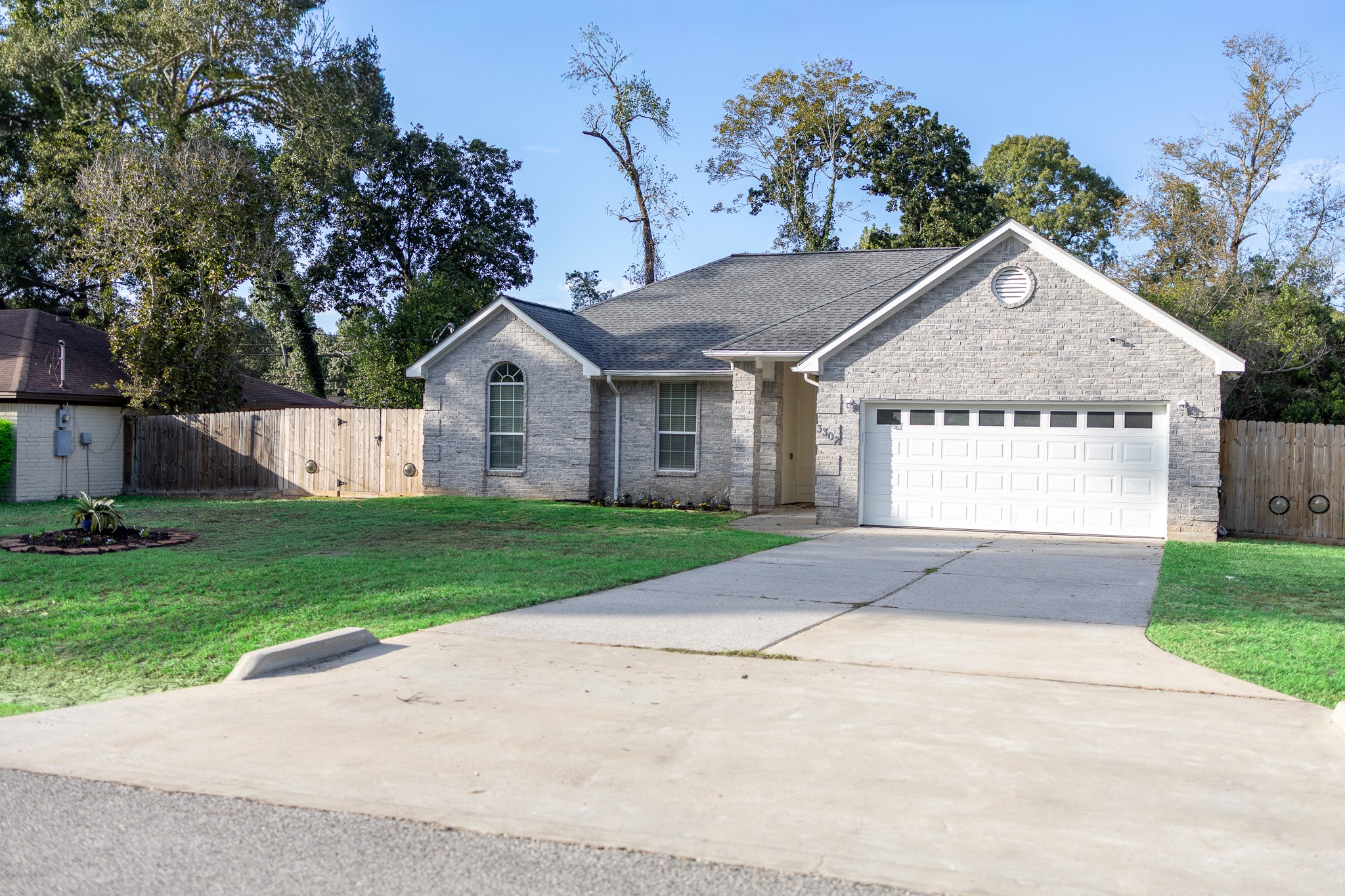 3302 Royal Oaks Drive, Spring, TX 77380