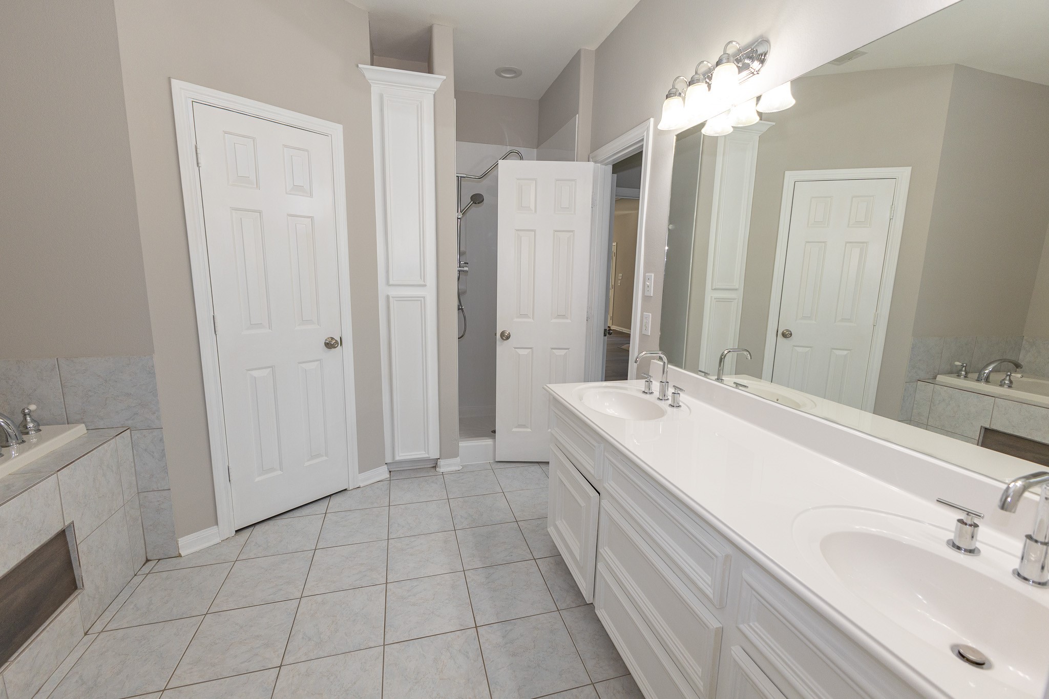 3302 Royal Oaks Drive, Spring, TX 77380