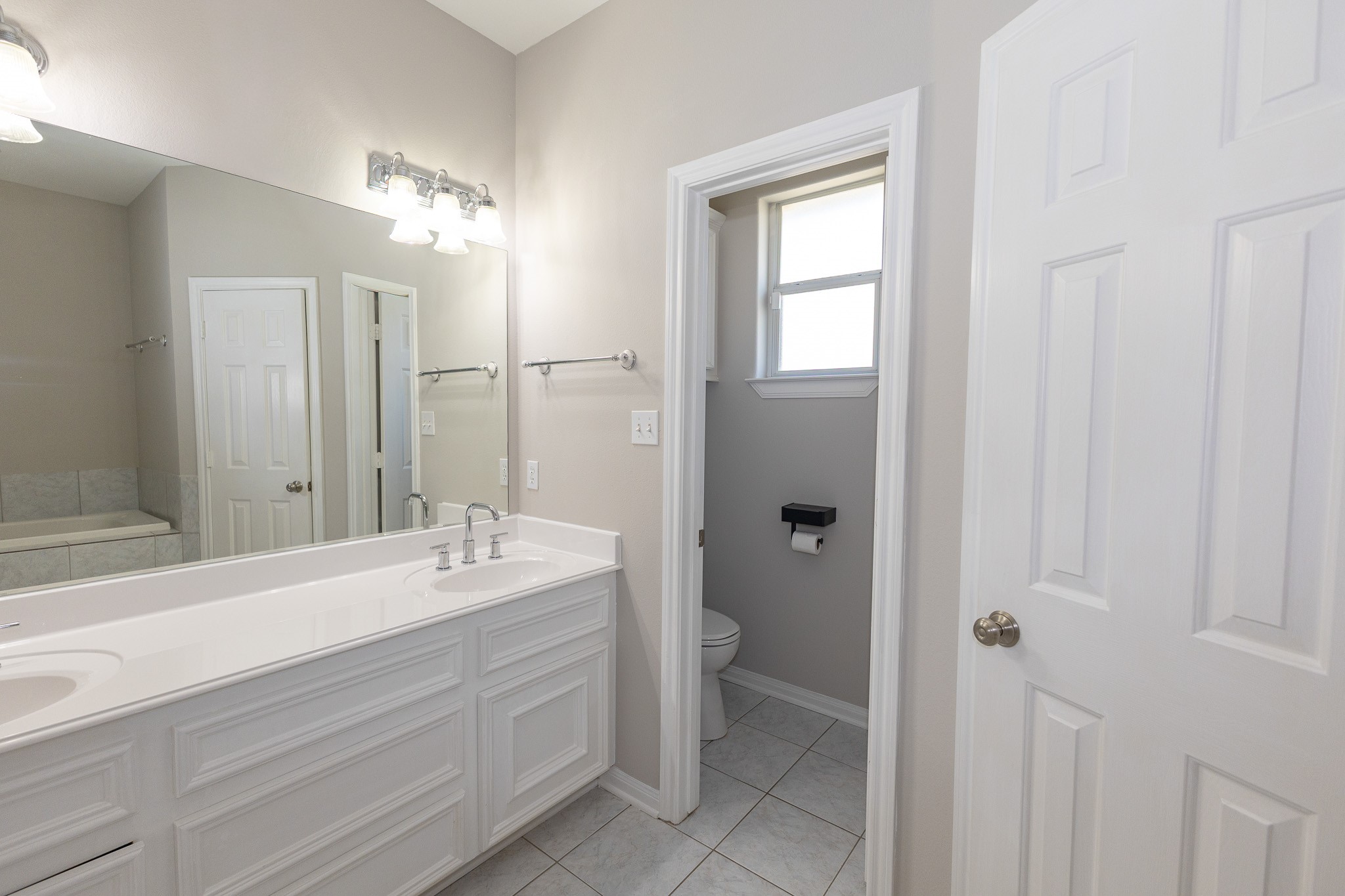 3302 Royal Oaks Drive, Spring, TX 77380