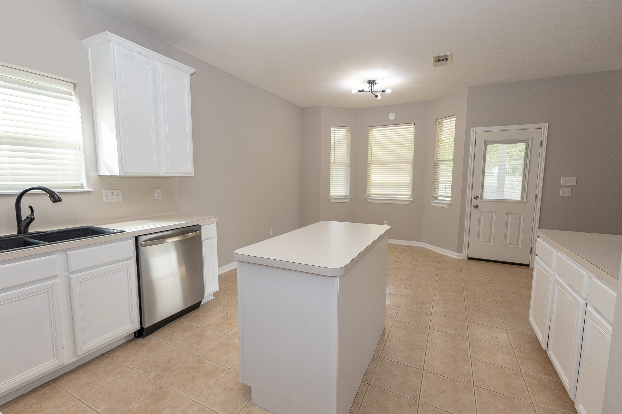 3302 Royal Oaks Drive, Spring, TX 77380