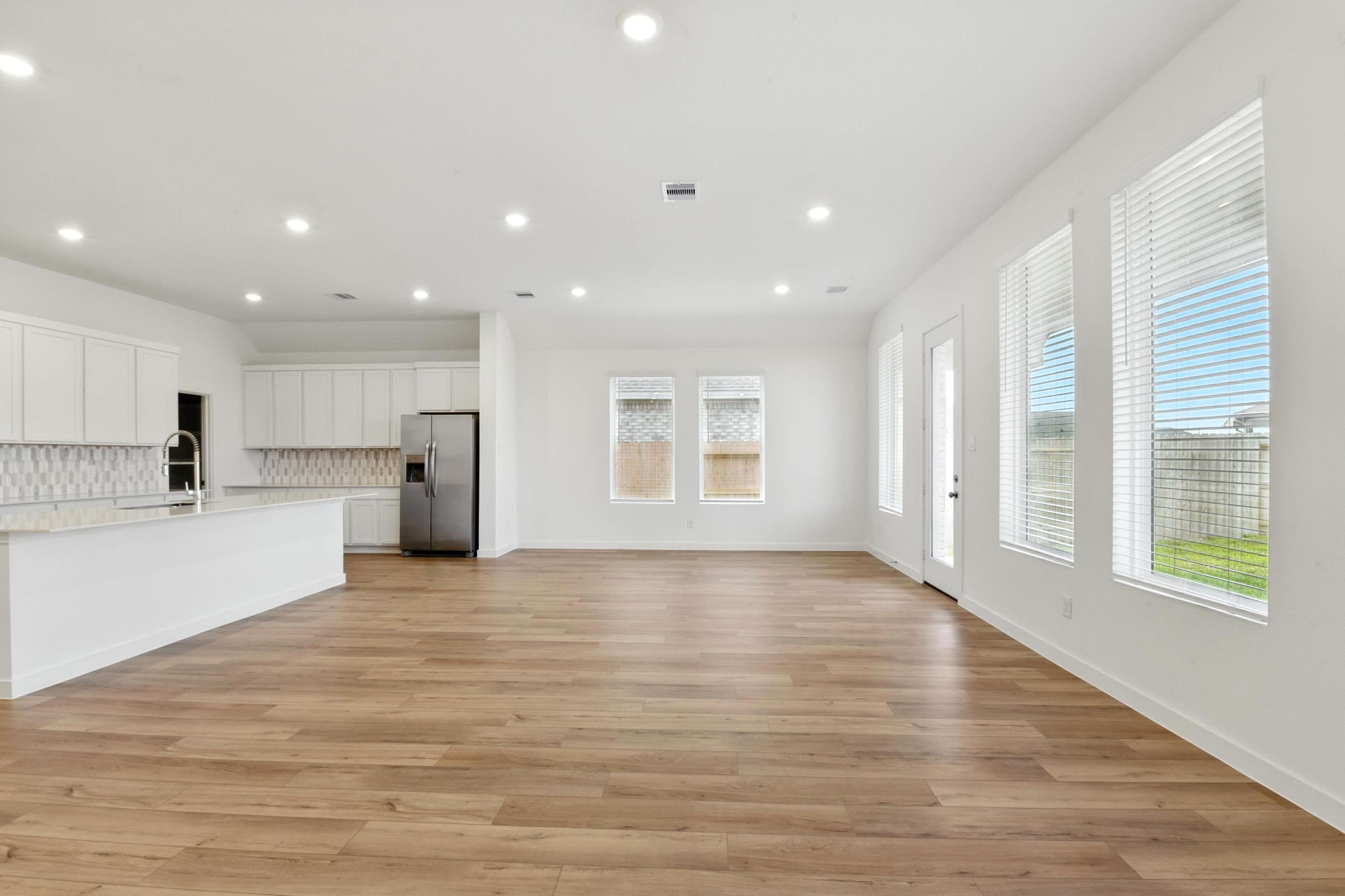2934 Palm Branch Dr, Texas City, TX 77568