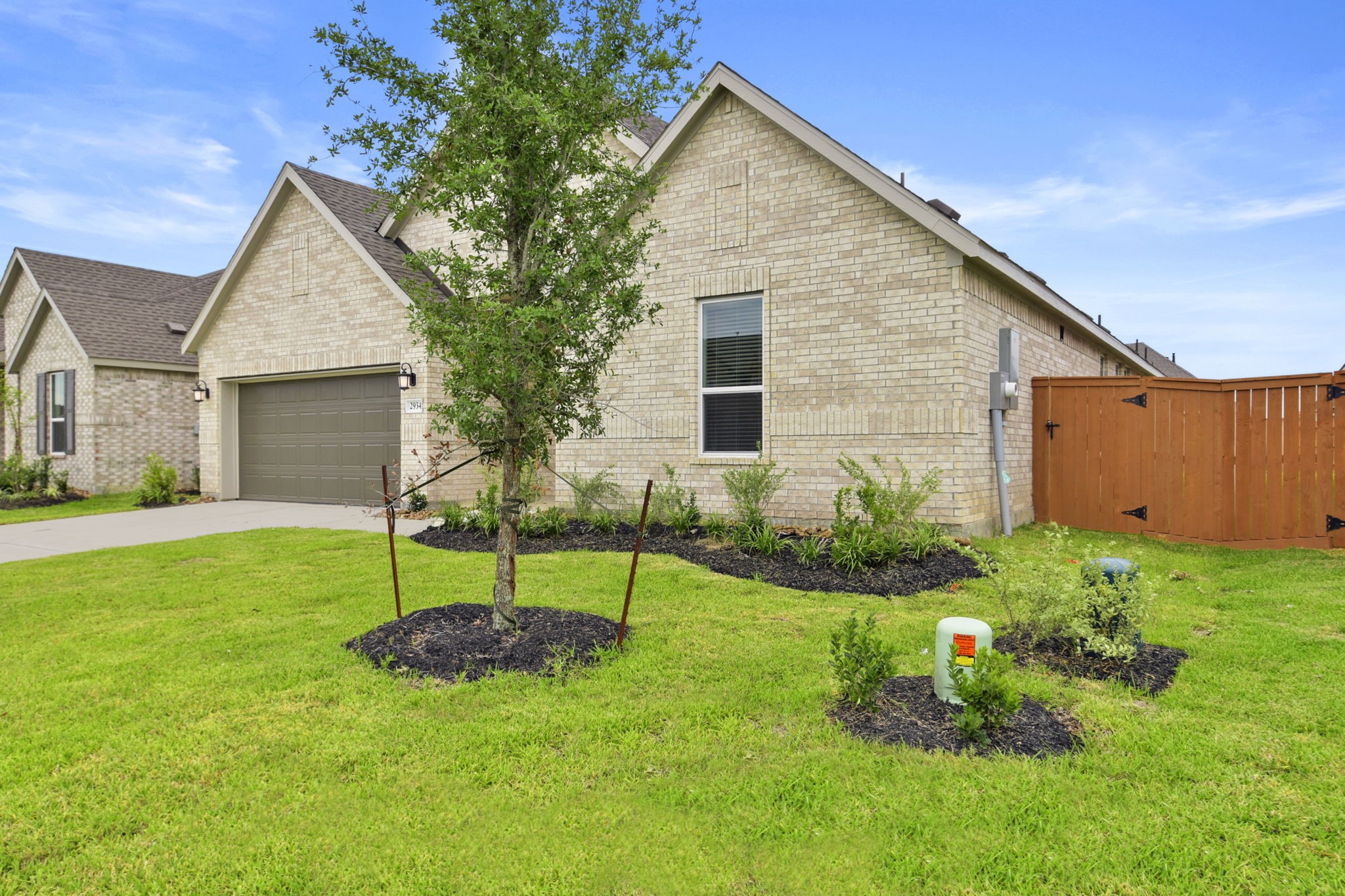2934 Palm Branch Dr, Texas City, TX 77568