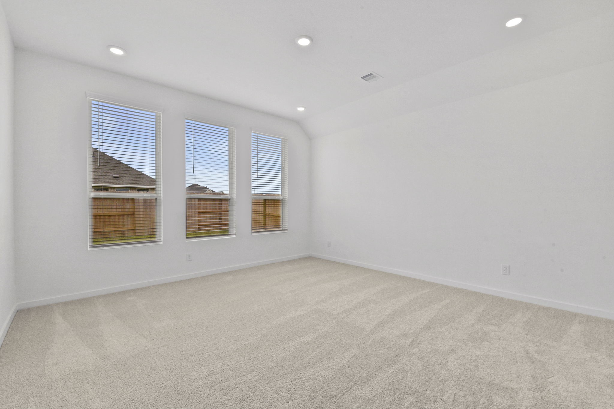 2934 Palm Branch Dr, Texas City, TX 77568