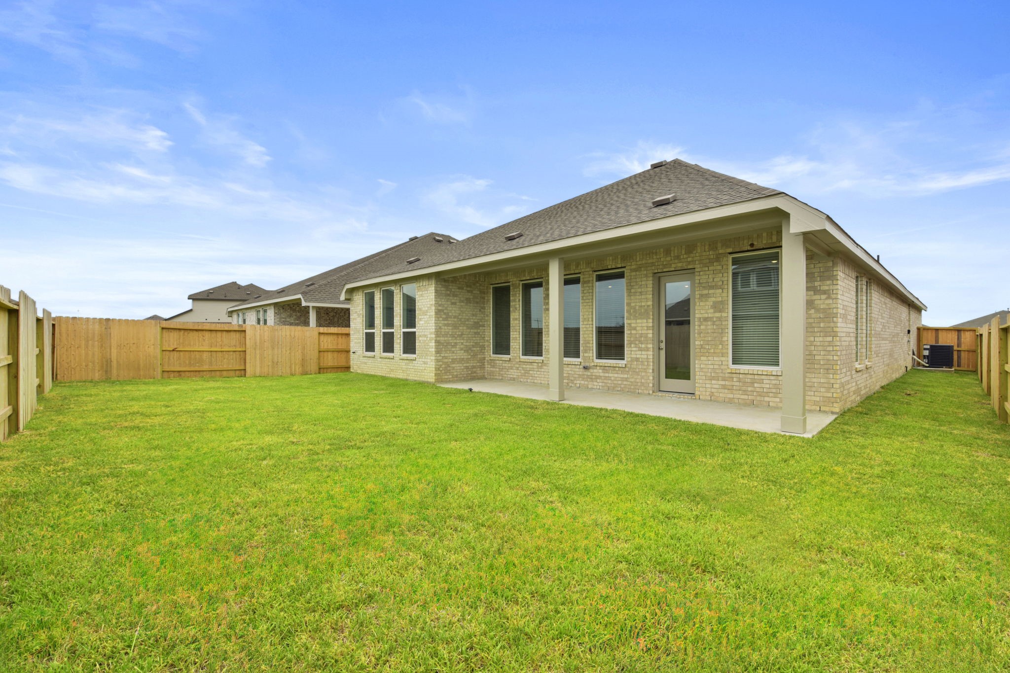 2934 Palm Branch Dr, Texas City, TX 77568