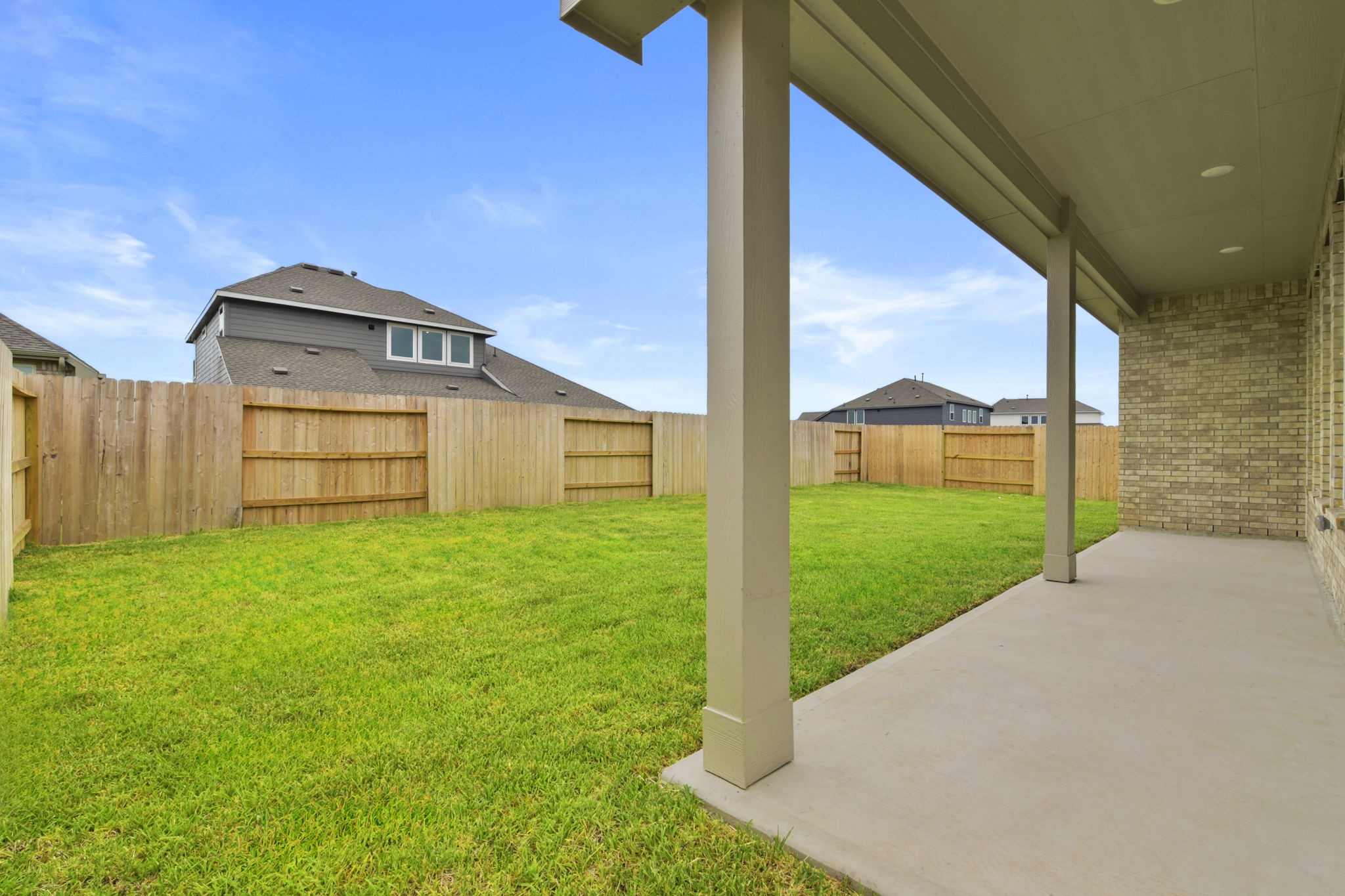 2934 Palm Branch Dr, Texas City, TX 77568