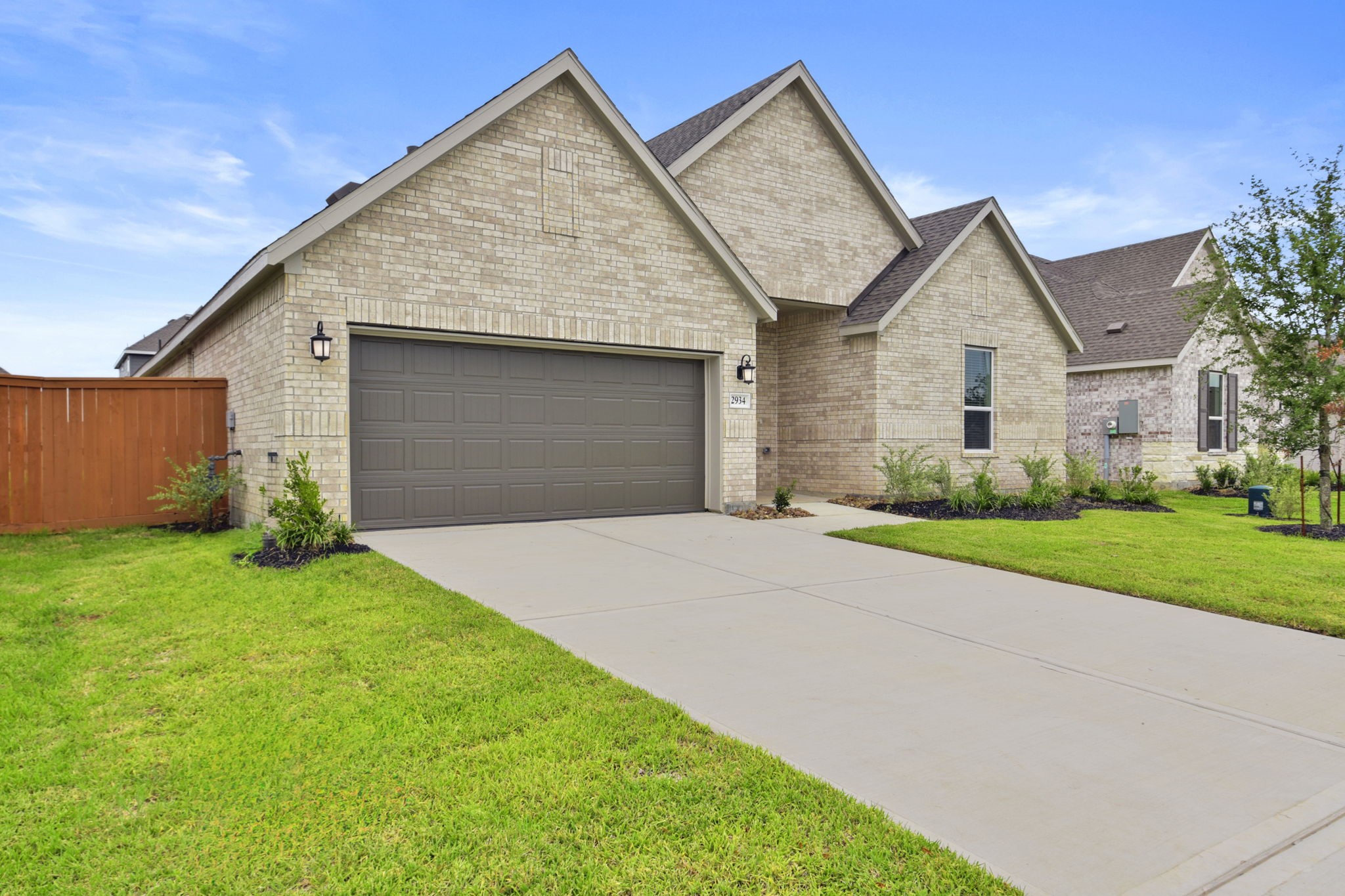 2934 Palm Branch Dr, Texas City, TX 77568