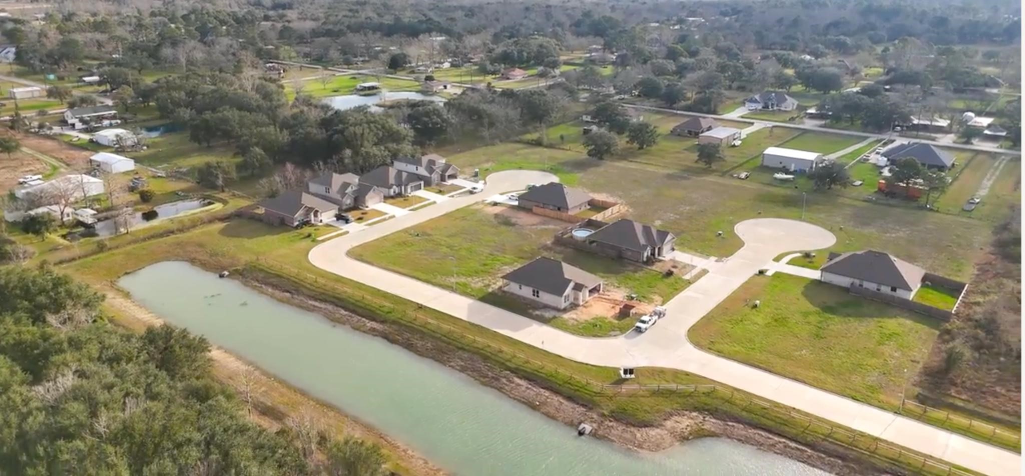 15827 Red Maple Lane, Santa Fe, TX 77517