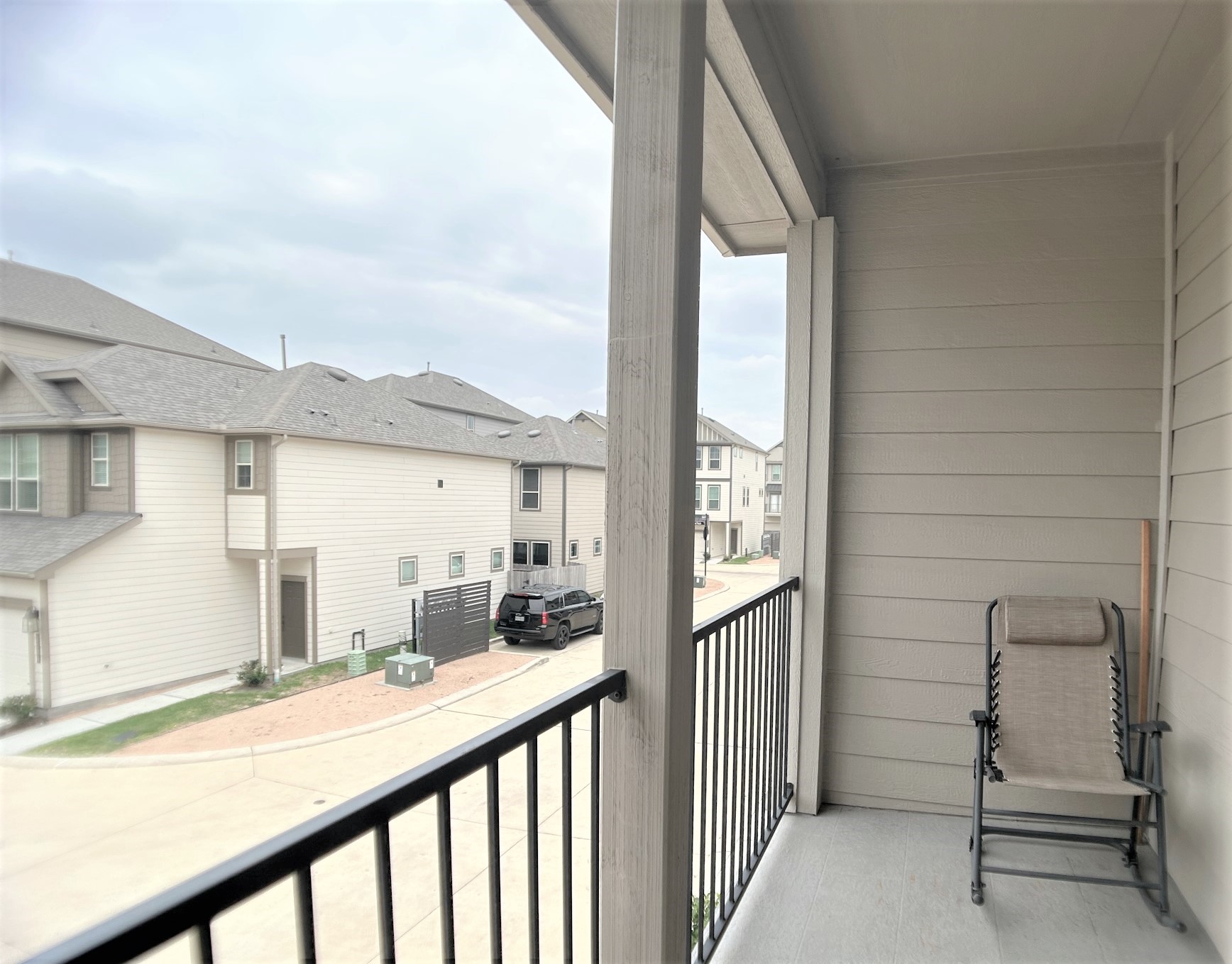 8656 Hollyoaks Creek Lane, Houston, TX 77063