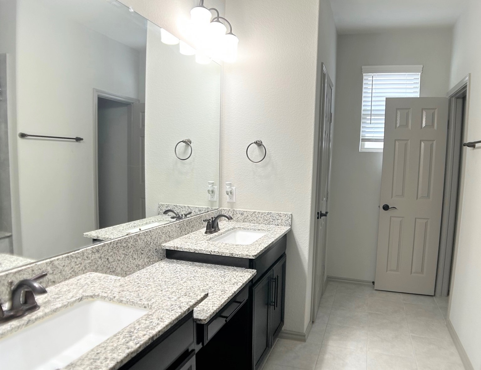 8656 Hollyoaks Creek Lane, Houston, TX 77063