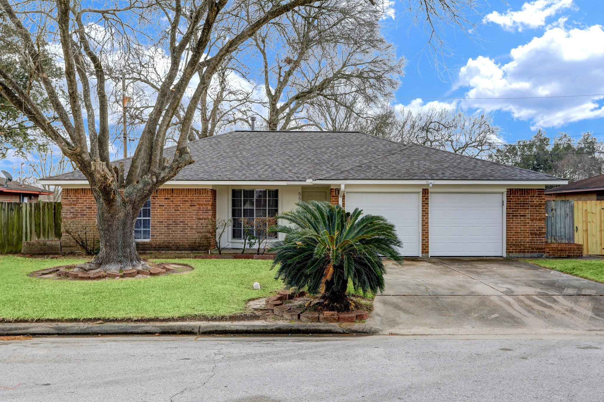 5613 Armstrong Drive, Texas City, TX 77591
