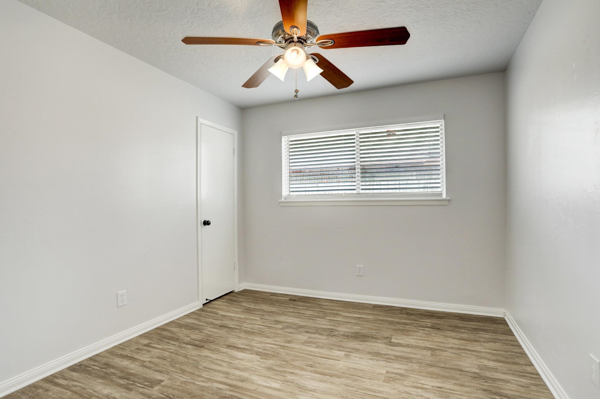 5613 Armstrong Drive, Texas City, TX 77591