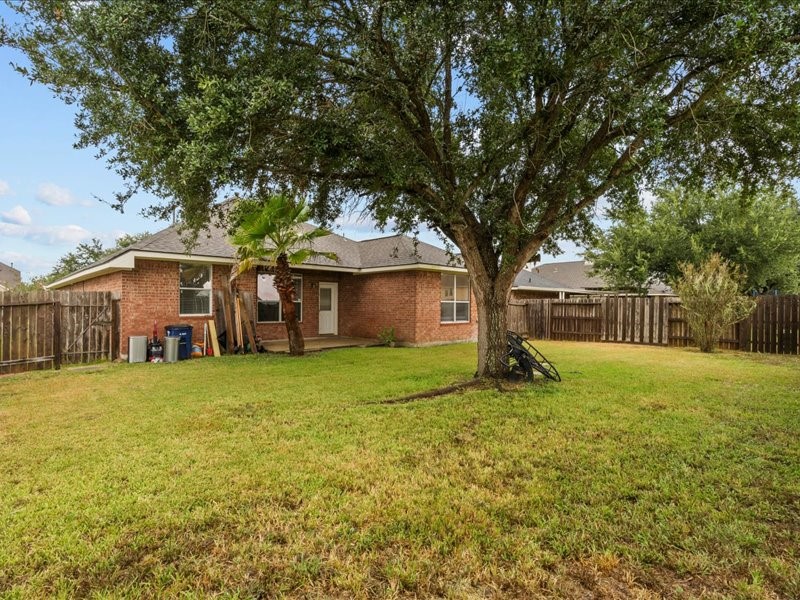 6507 Canyon Mist Lane, Dickinson, TX 77539